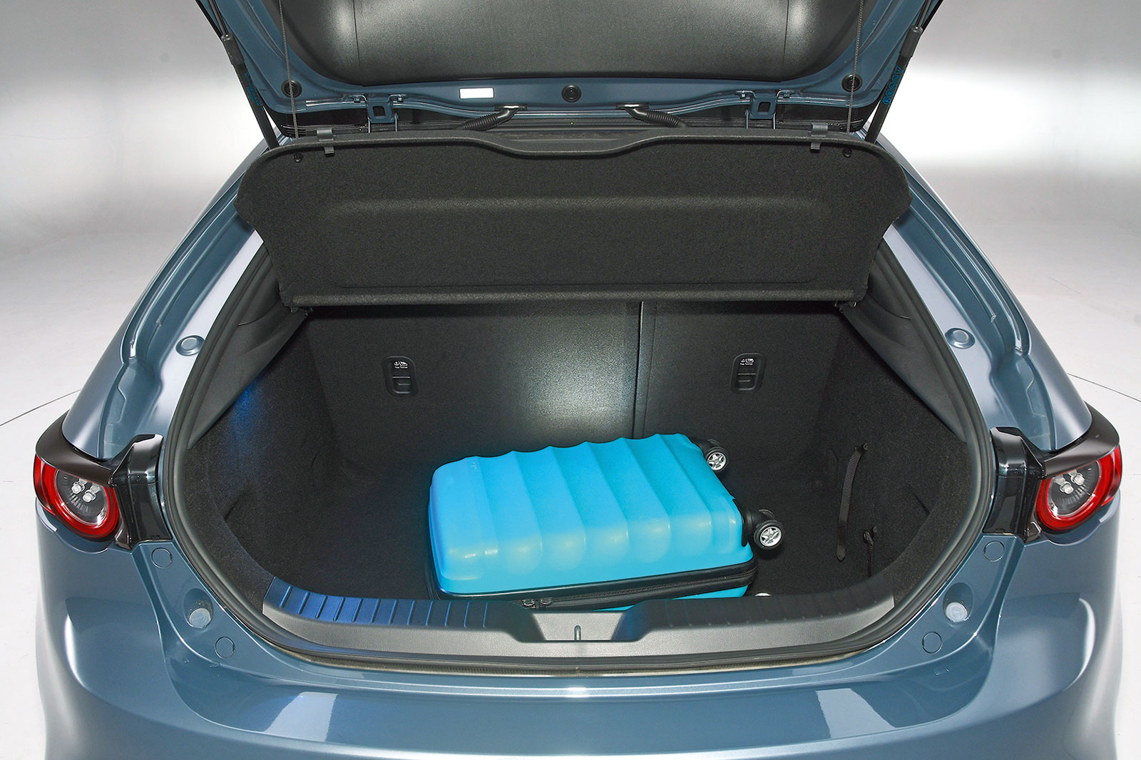 Used Mazda 3 2019-present boot