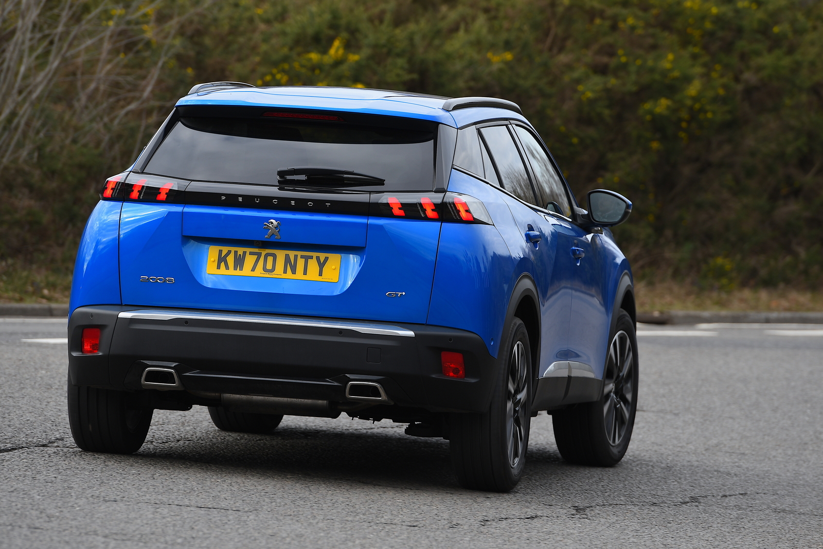 Used Peugeot 2008 2019-present rear cornering