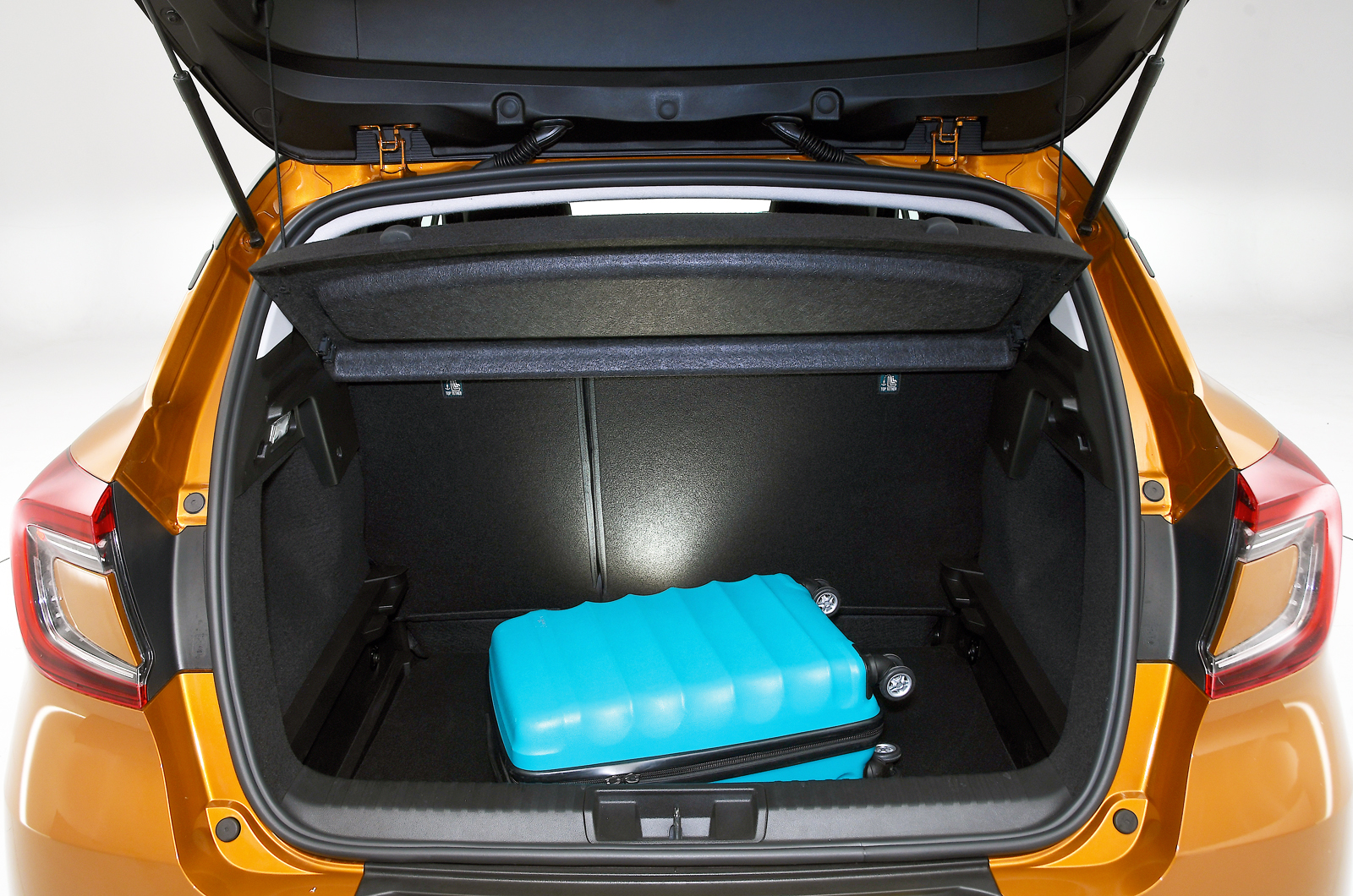 Used Renault Captur 2020-present boot