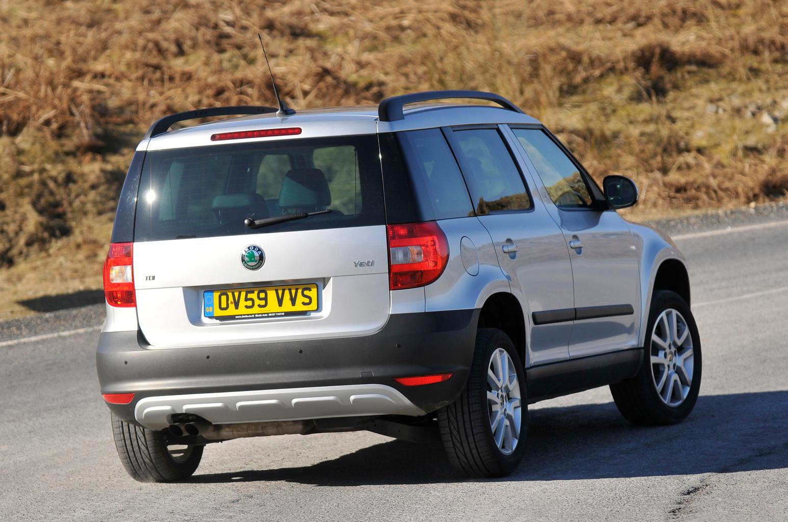 Used Skoda Yeti 09-17 rear 