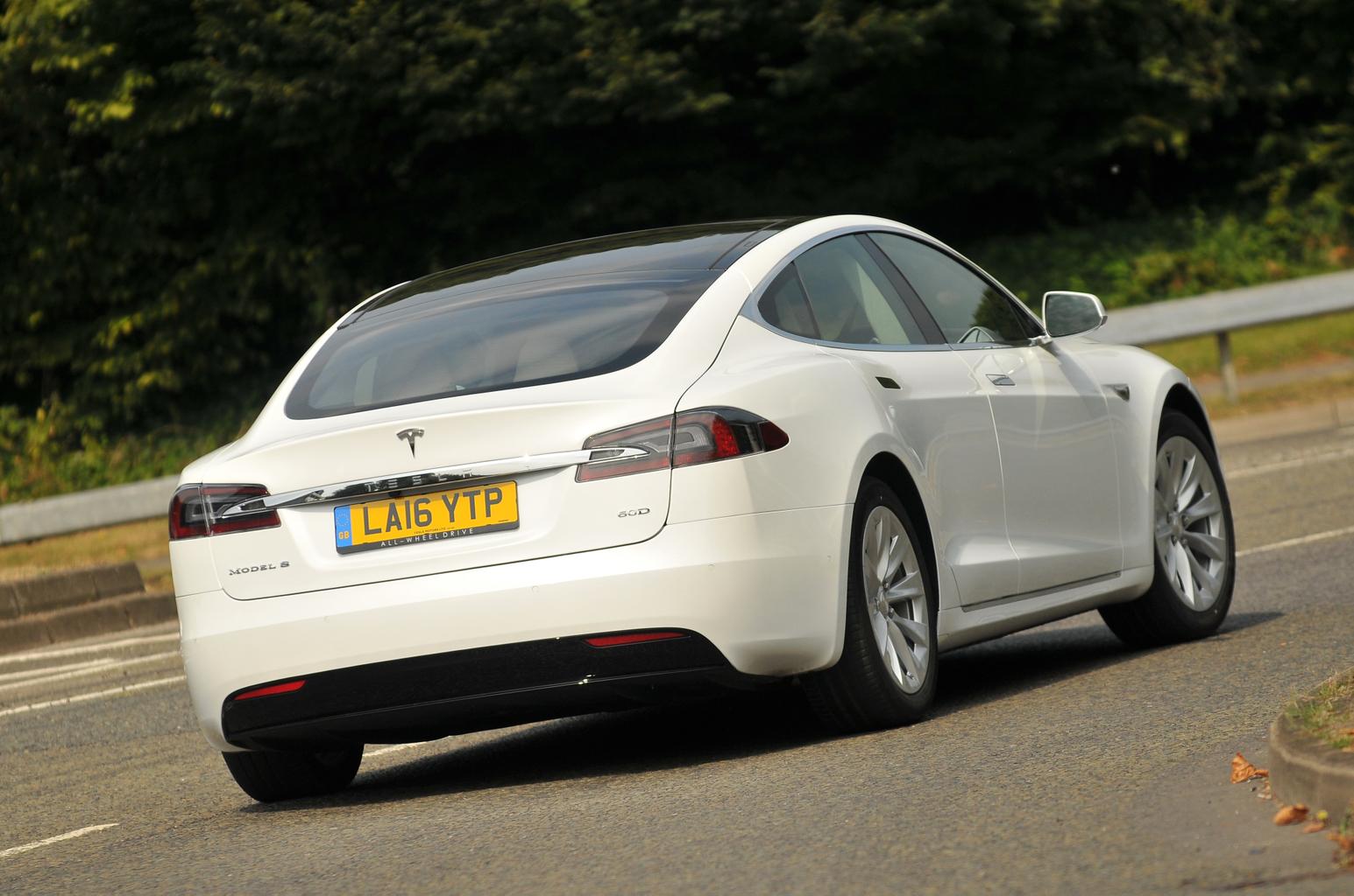 Used Tesla Model S 2014-2021 rear