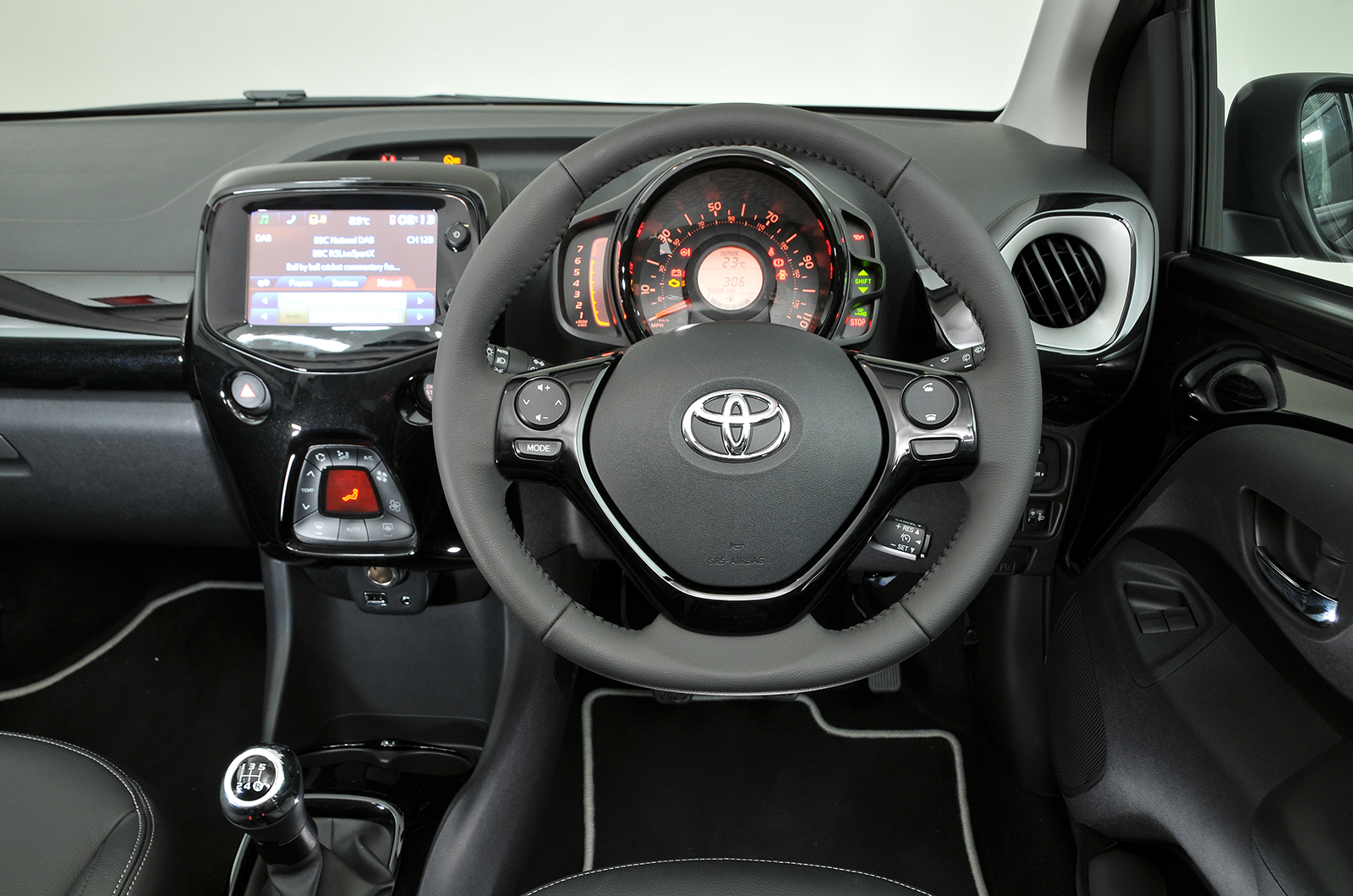 Used Toyota Aygo 2014-2021 interior