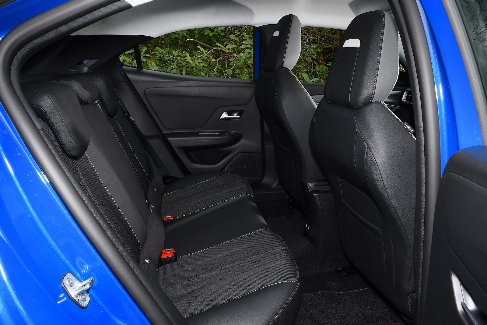 Used Vauxhall Mokka 2021-present rear seats