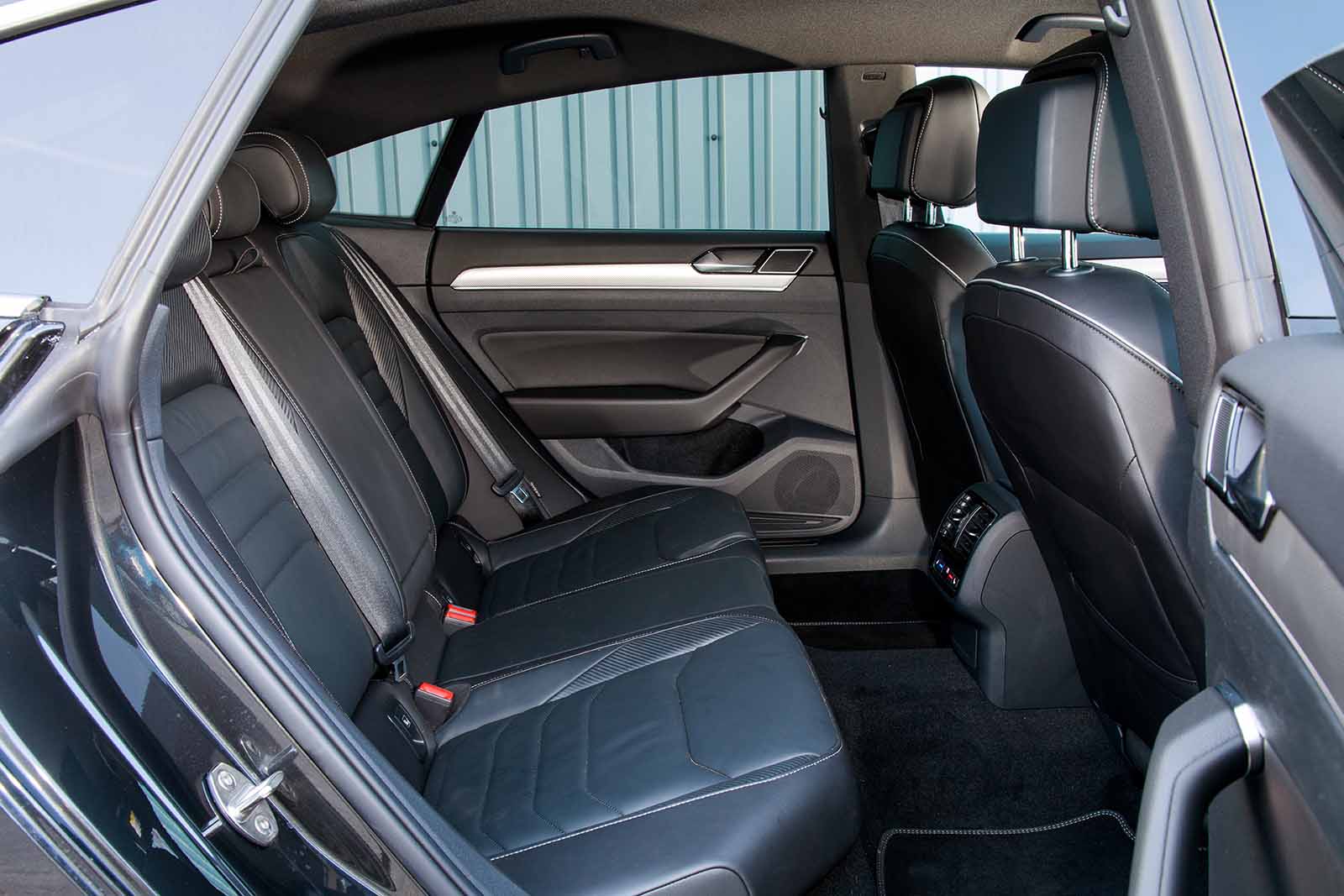 Used Volkswagen Arteon 2017-present rear seats