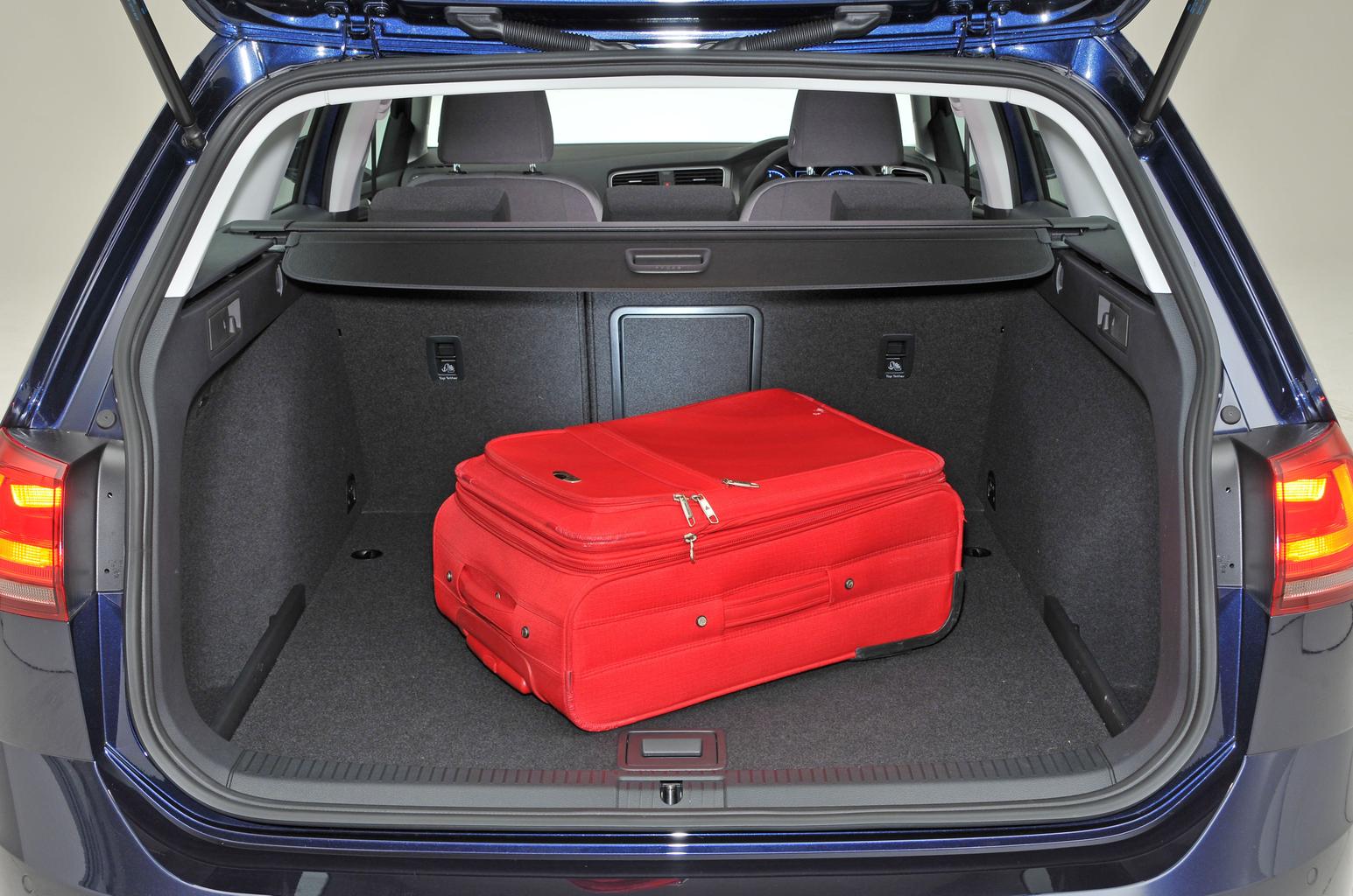 Used Volkswagen Golf Estate 2013-2020 boot