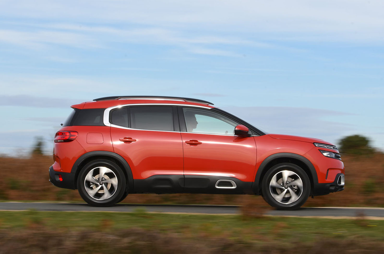 Used Citroen C5 Aircross 2019-present side driving red