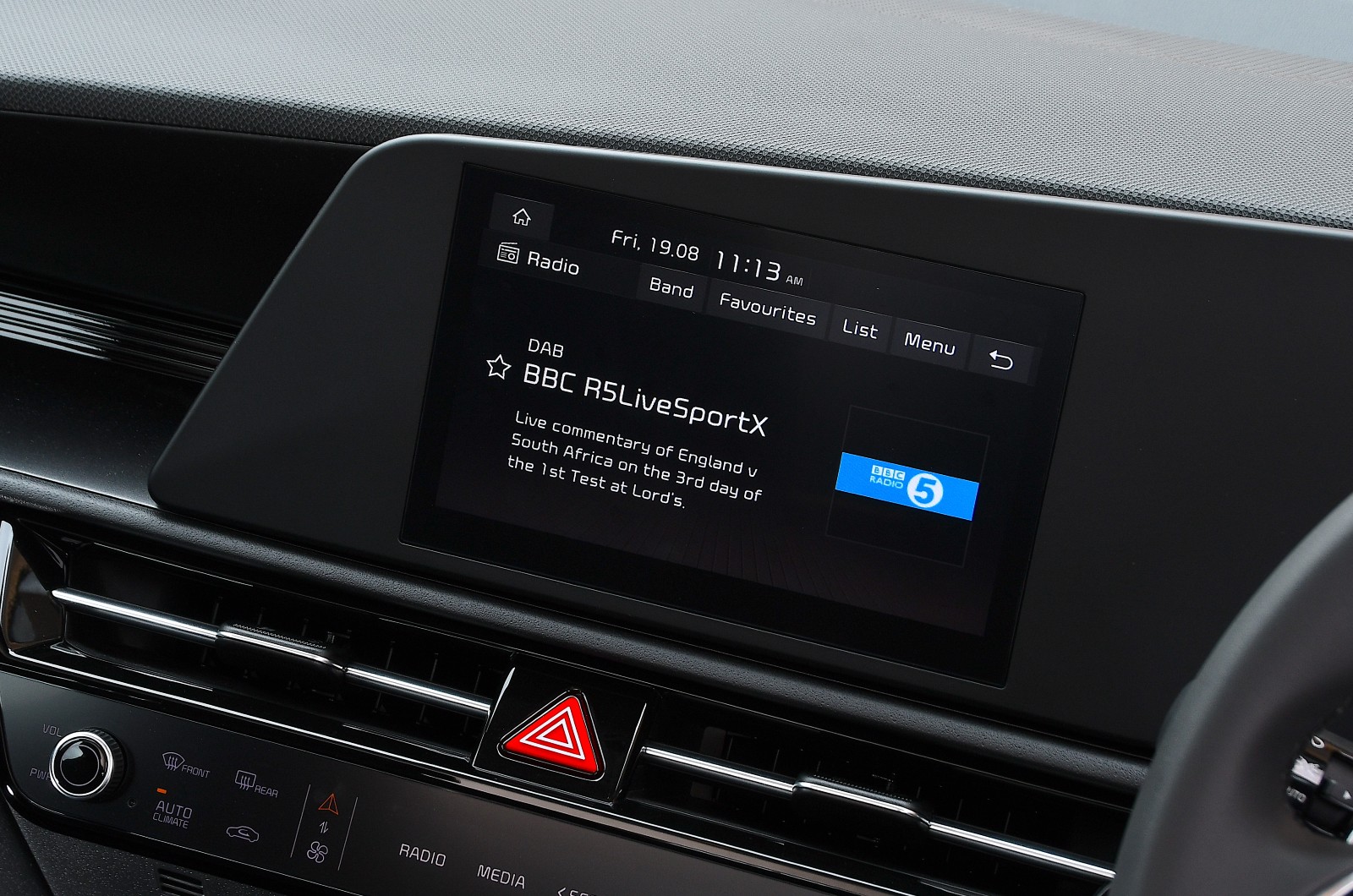 Used Kia Niro EV 2022-2026 touchscreen infotainment