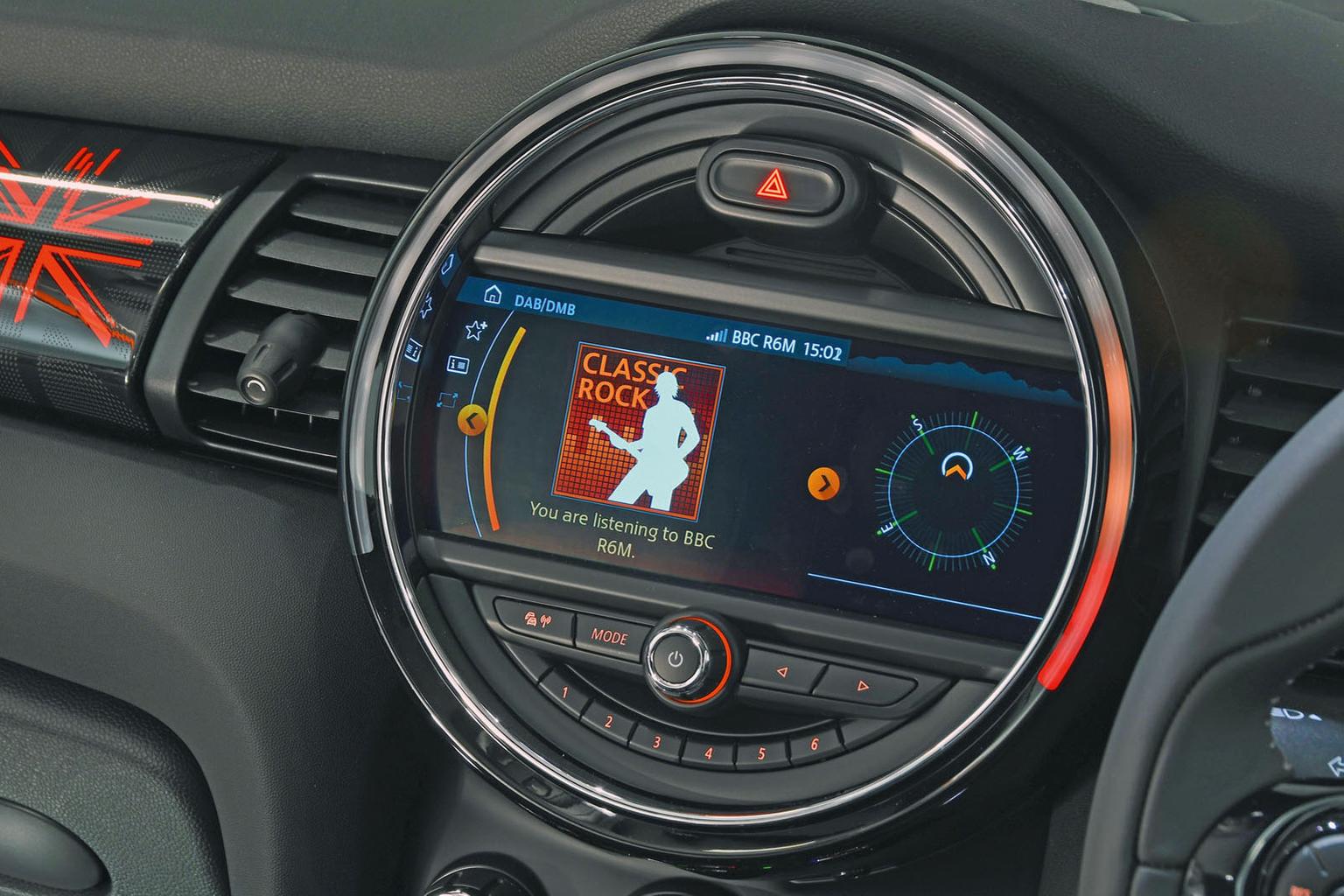 Used Mini Hatch 2014-2024 infotainment
