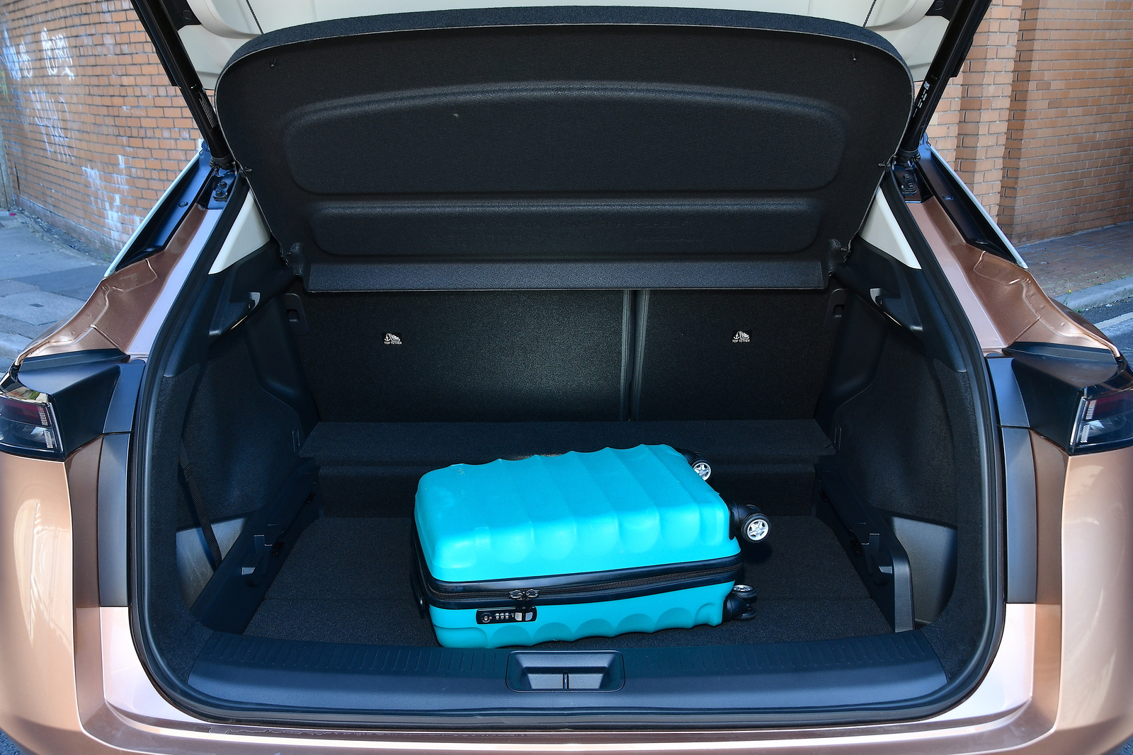 Used Nissan Ariya 2022-present boot
