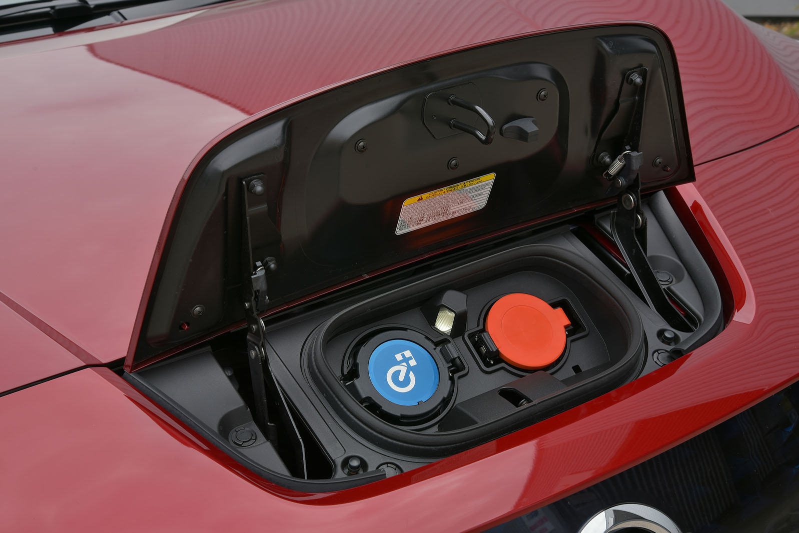 Used Nissan Leaf 2018-2024 charging port