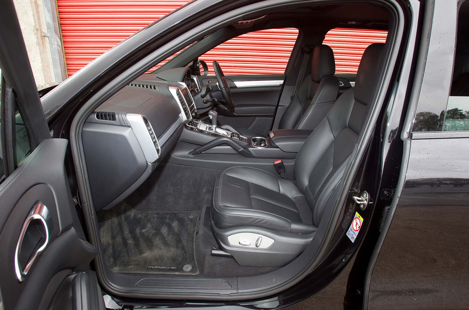 Used Porsche Cayenne 2010-2017 front seats