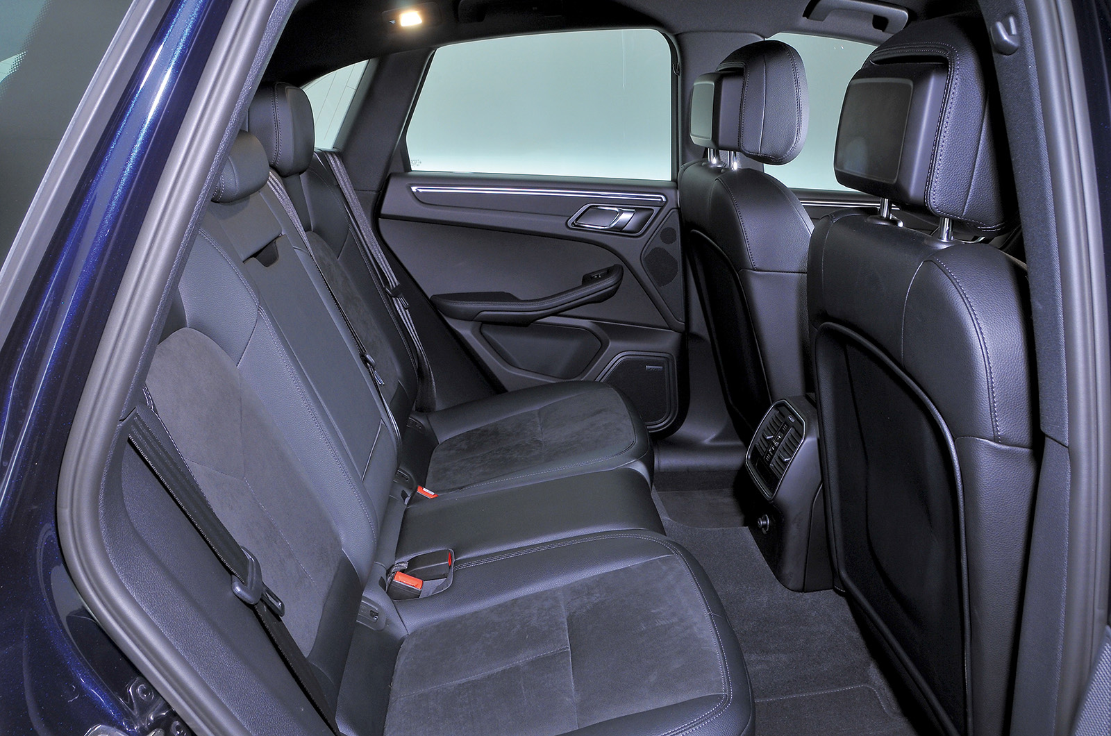 Used Porsche Macan 2014-present back seats