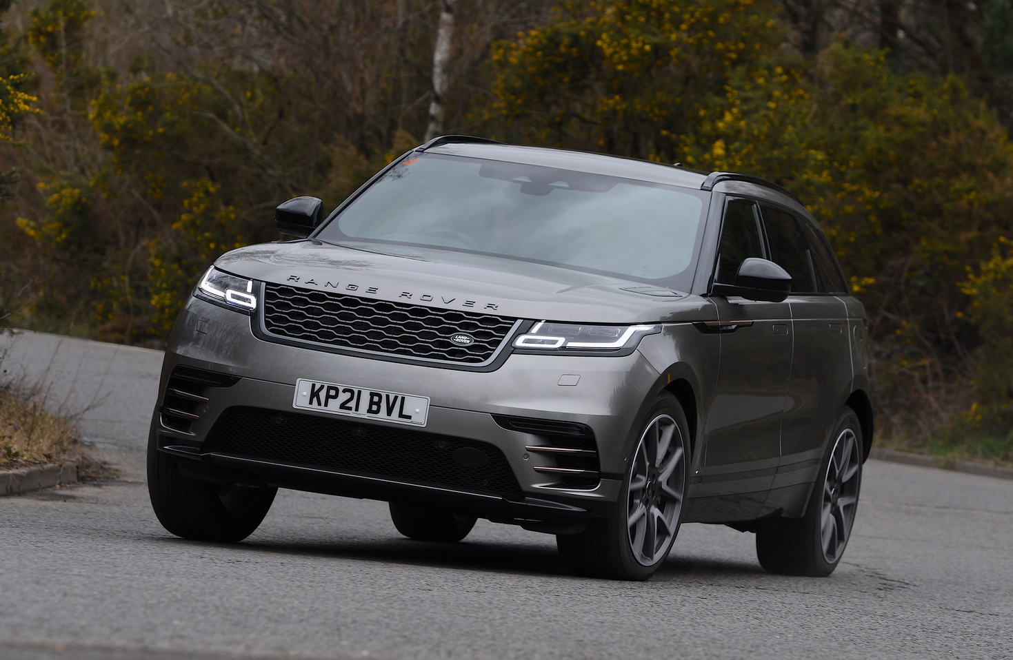 Used Range Rover Velar 2017-present front cornering grey