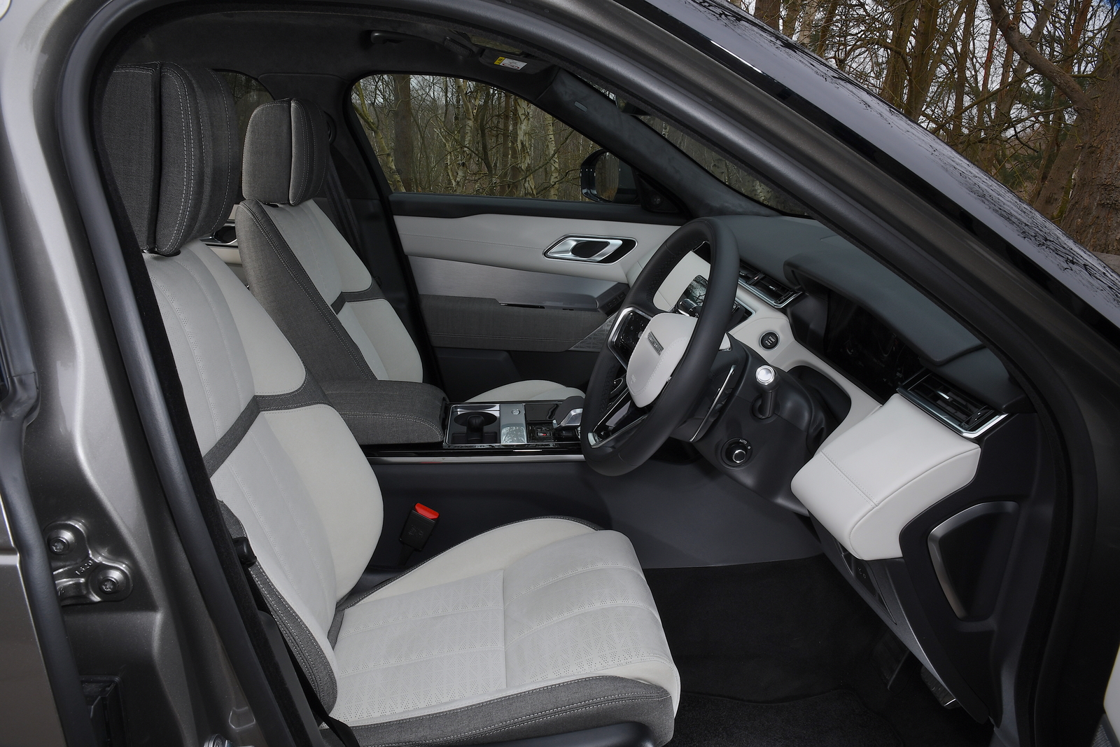 Used Range Rover Velar 2017-present front seats