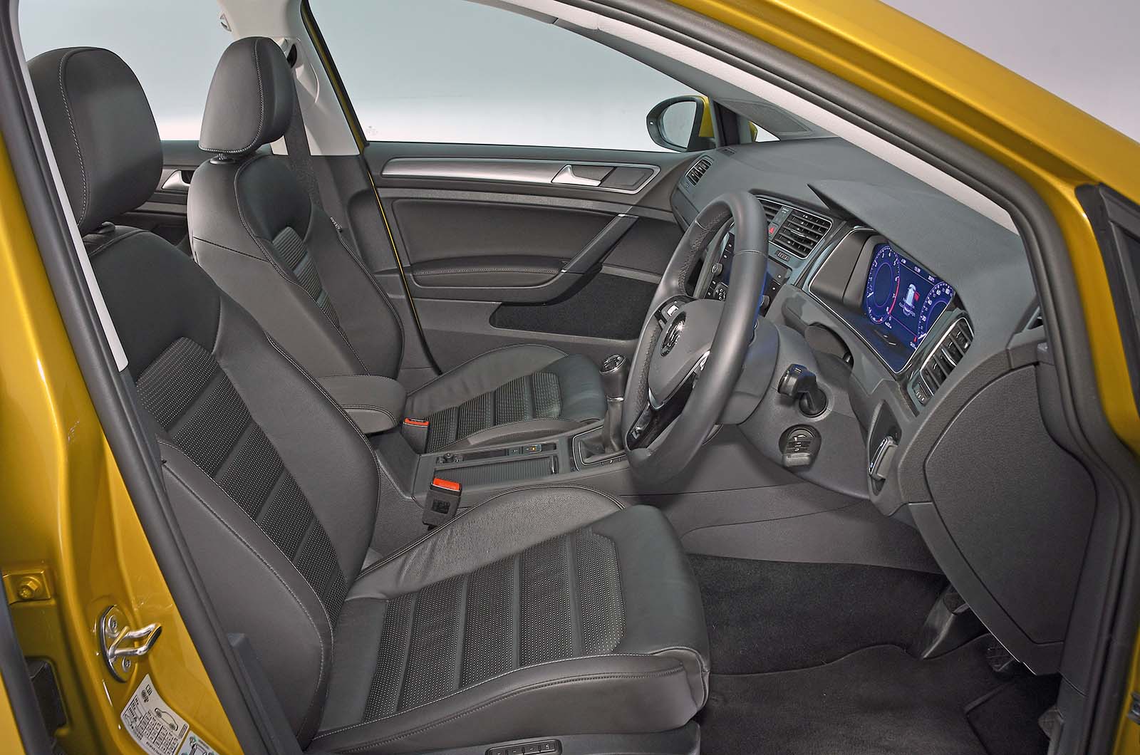 Used Volkswagen Golf 2013-2020 front seats