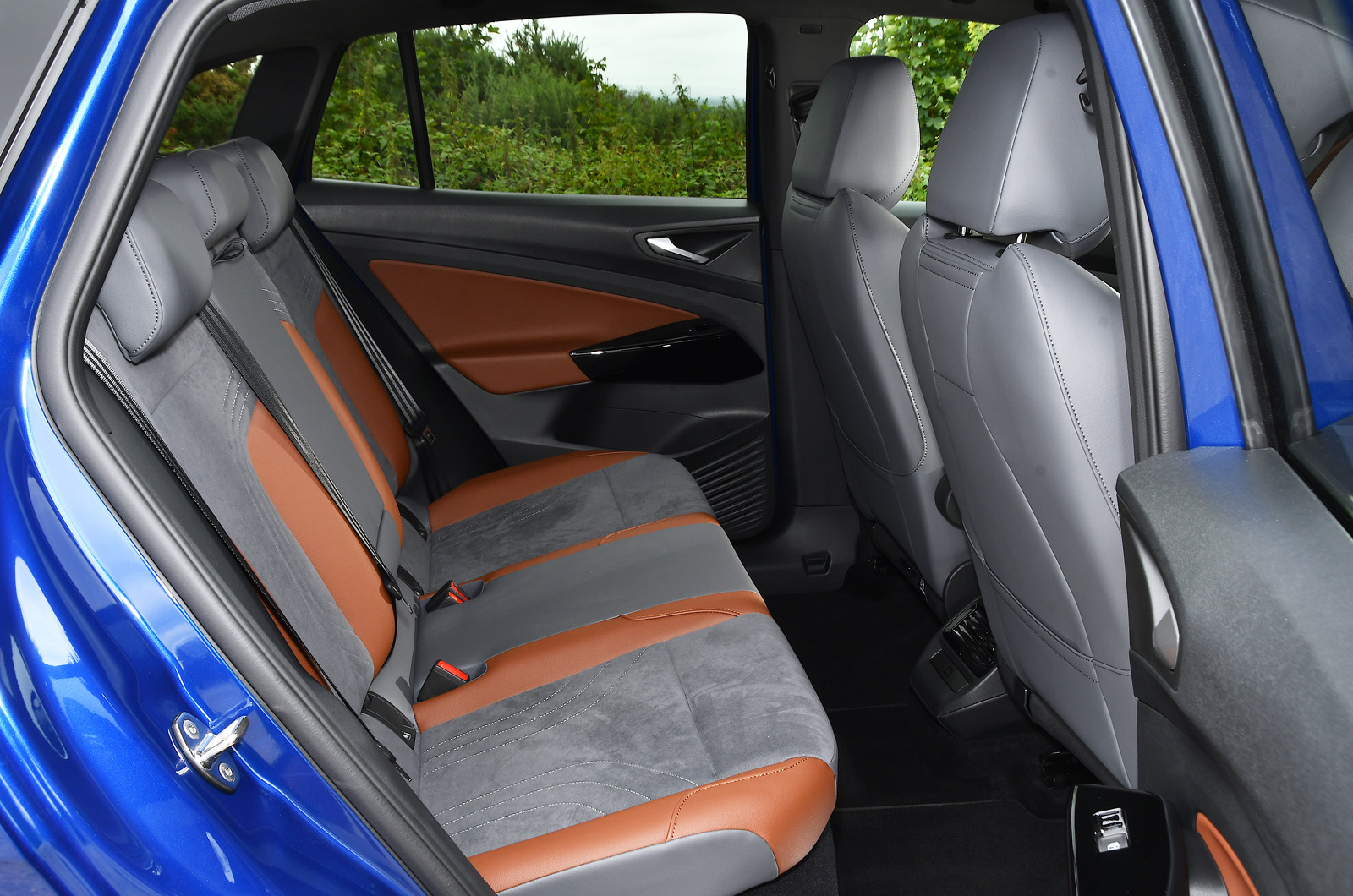 Used Volkswagen ID 4 2021-present back seats