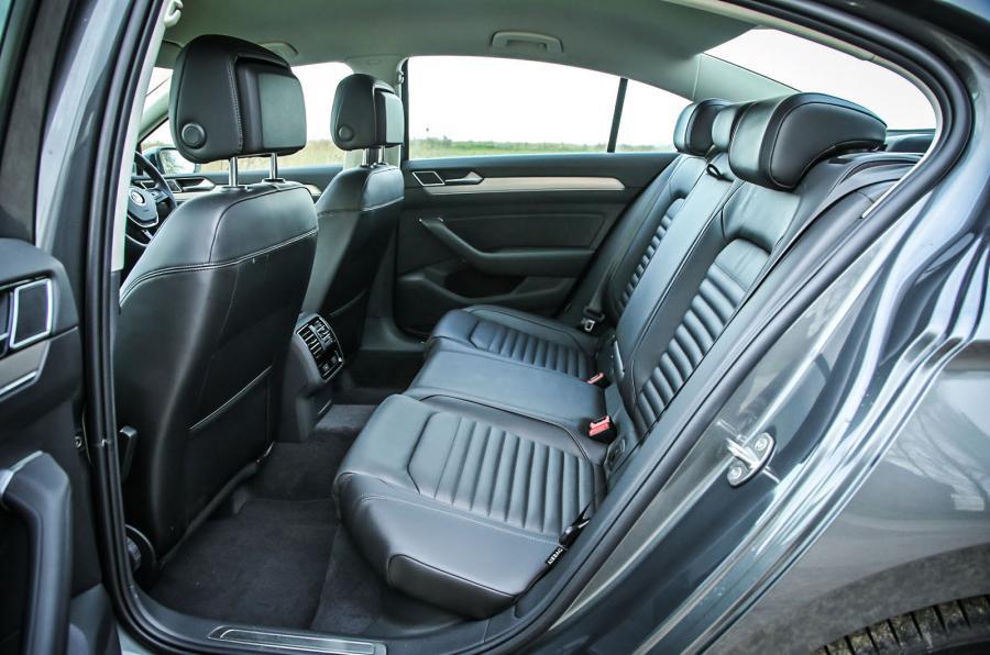 Used Volkswagen Passat 2015-2022 back seats