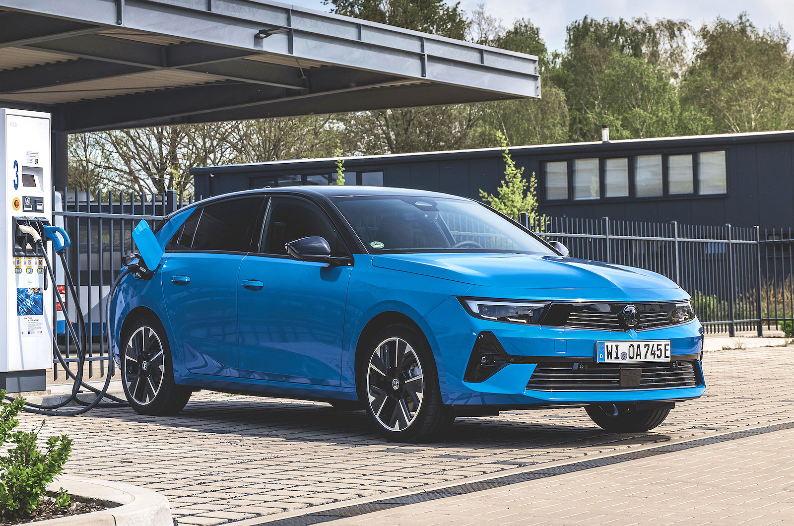 Vauxhall Astra Electric static charging