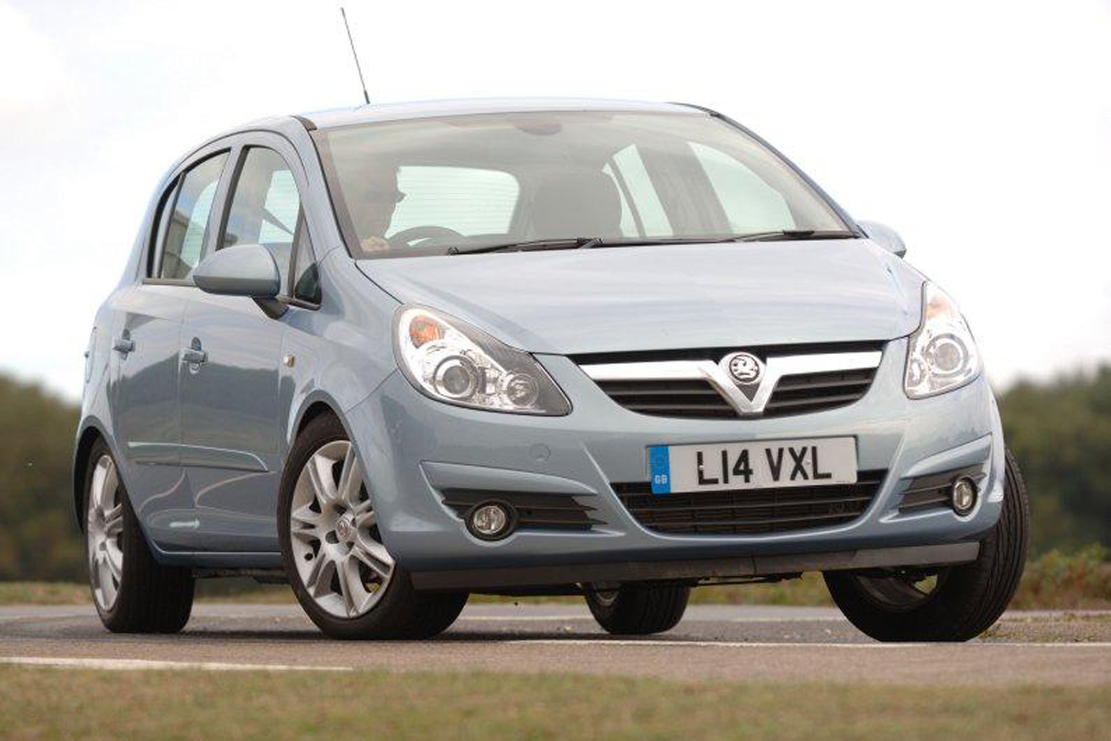 Vauxhall Corsa front cornering 2007