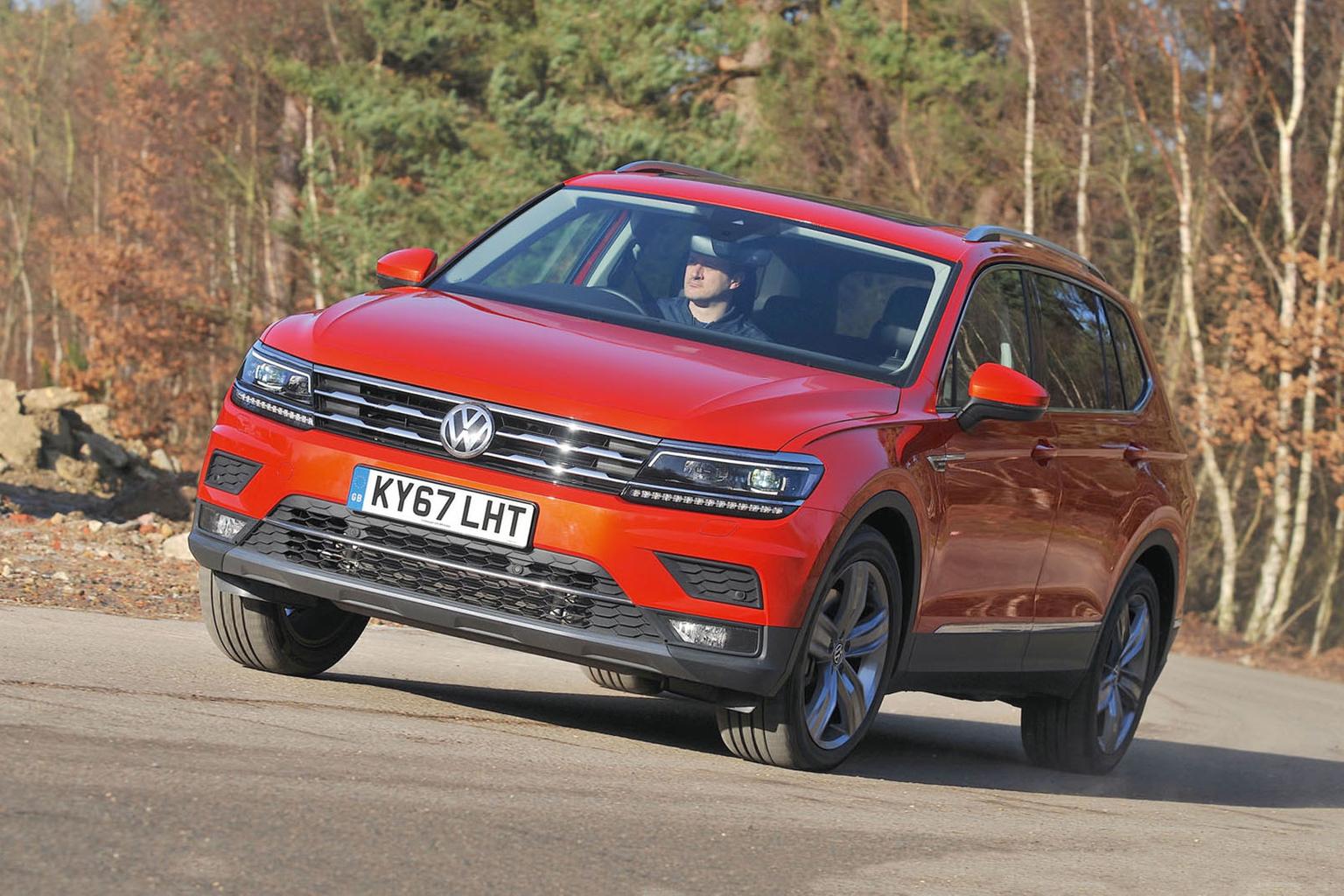 Volkswagen Tiguan Allspace front cornering