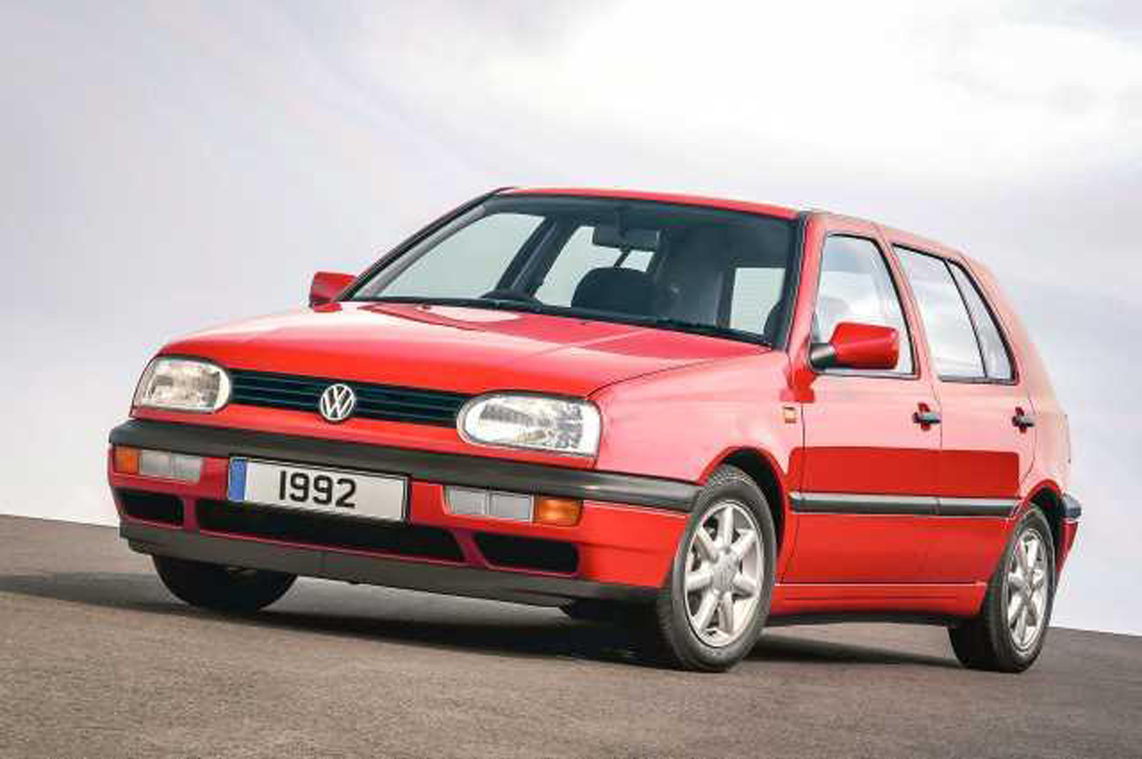 Volkswagen Golf front left static 1992