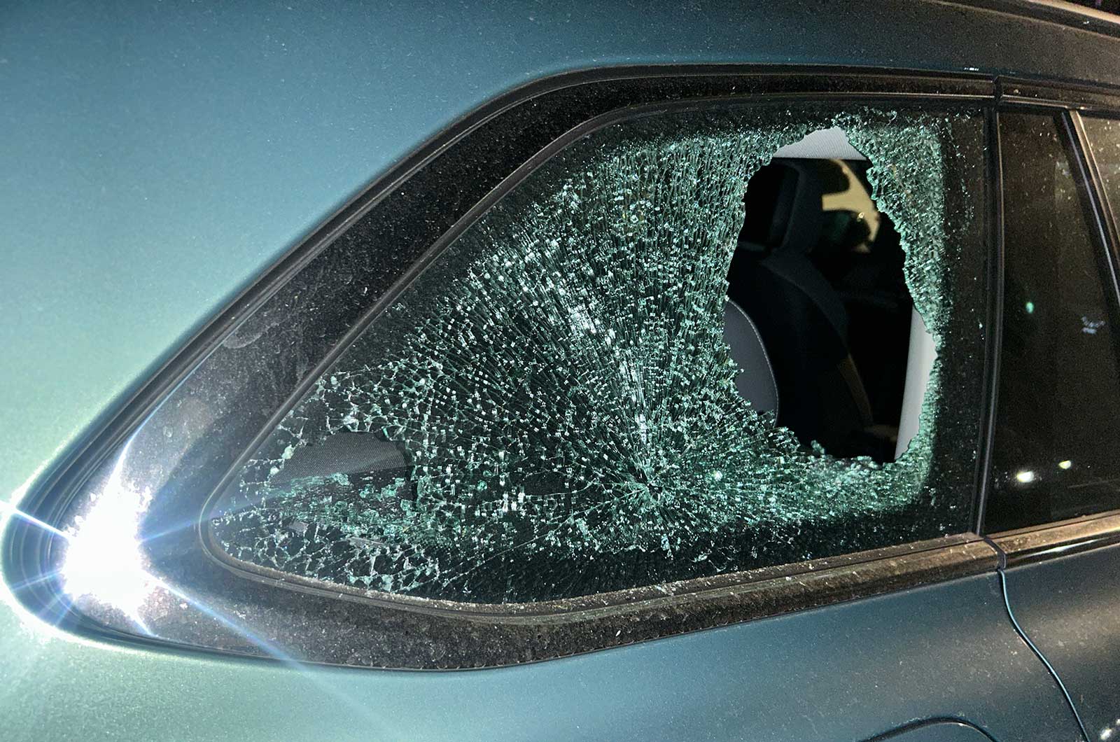 Volkswagen Passat smashed rear window