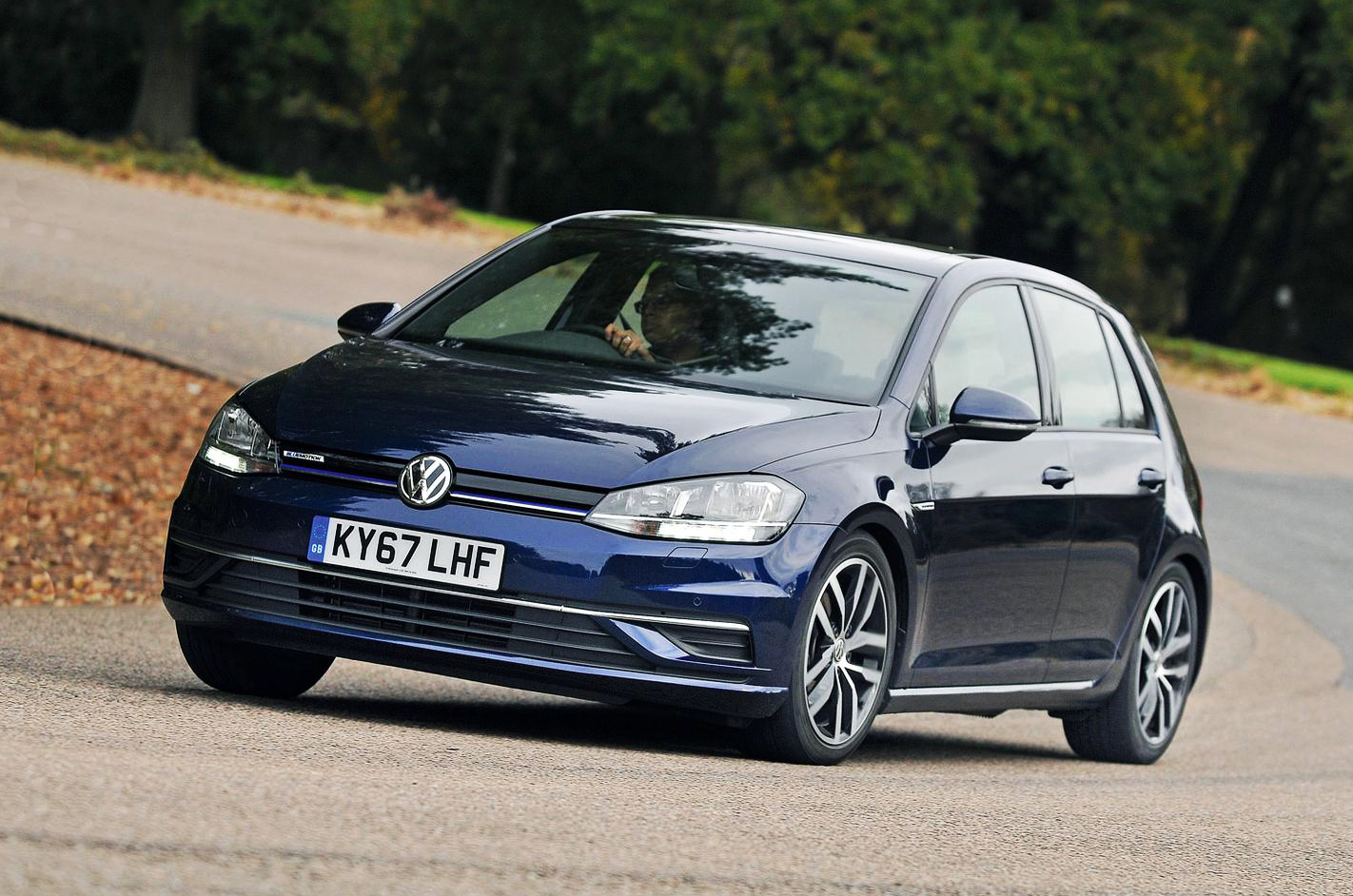 Volkswagen Golf front - 67-plate car