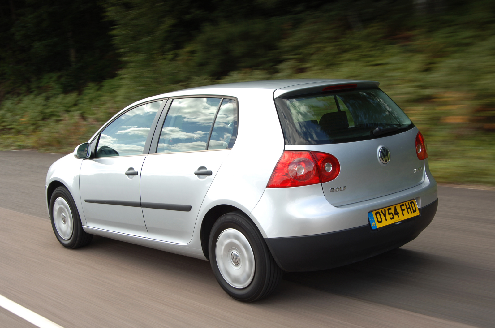 Volkswagen Golf Mk5 rear tracking