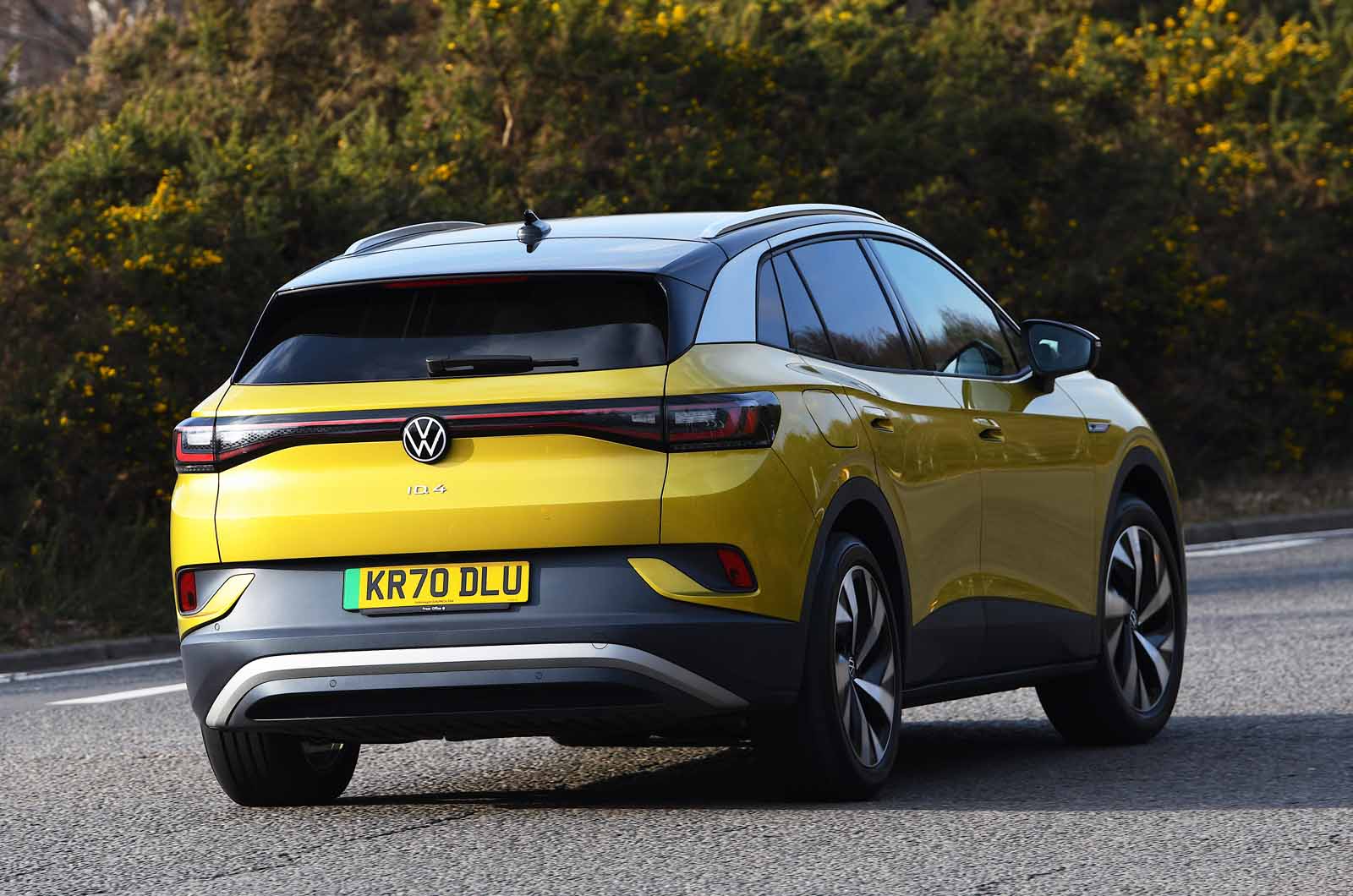 Volkswagen ID.4 2021 rear