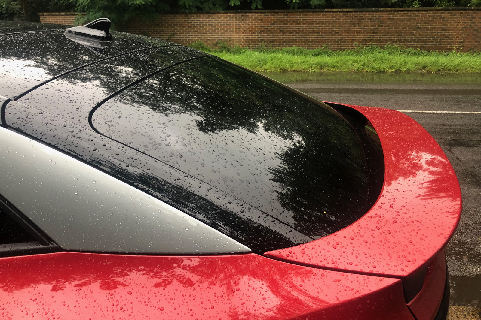 Volkswagen ID 5 rear window