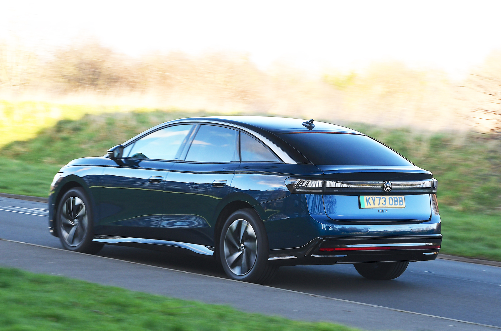 Volkswagen ID 7 rear action