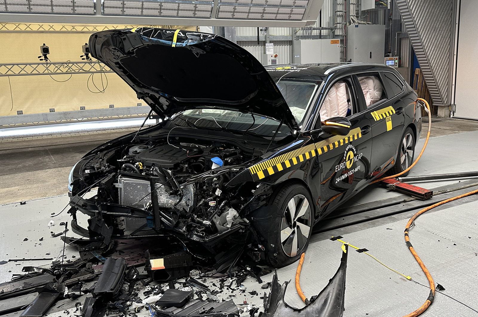 Volkswagen Passat crash test