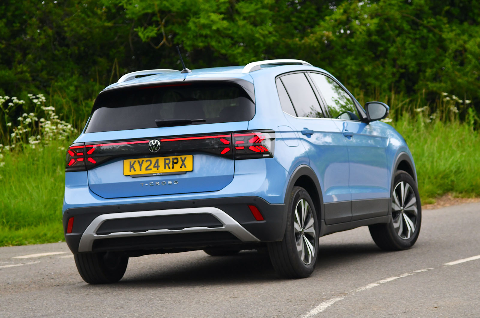 Volkswagen T-Cross rear cornering