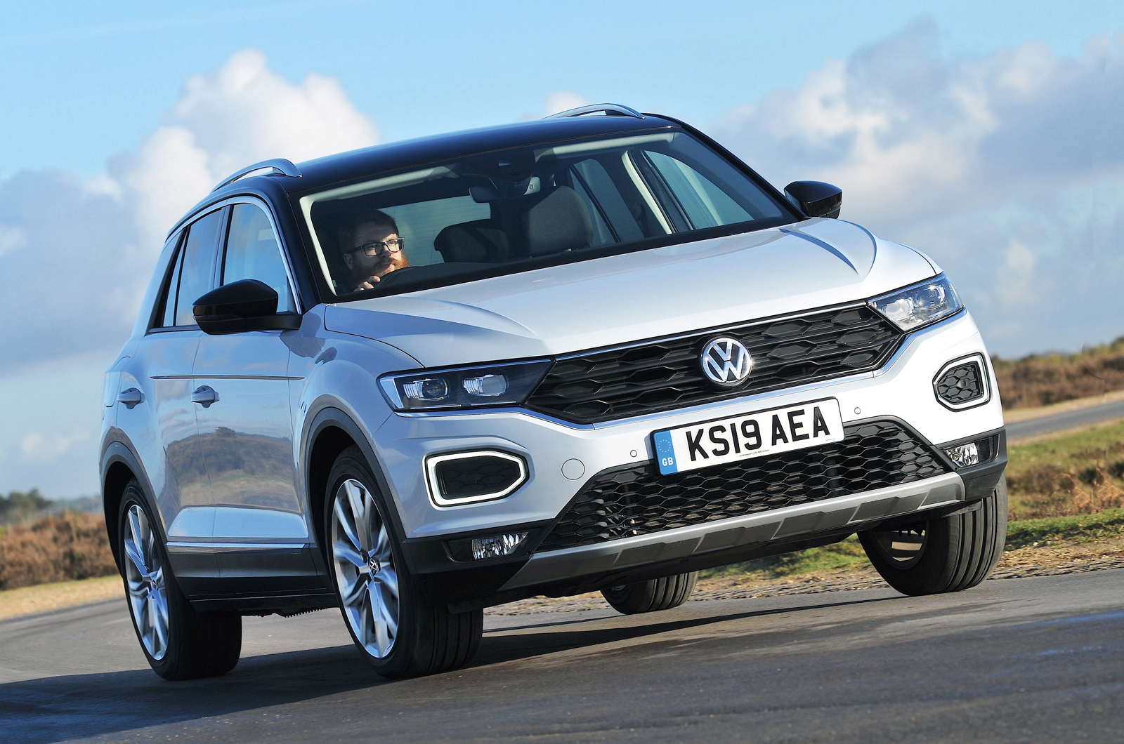Volkswagen T-Roc front