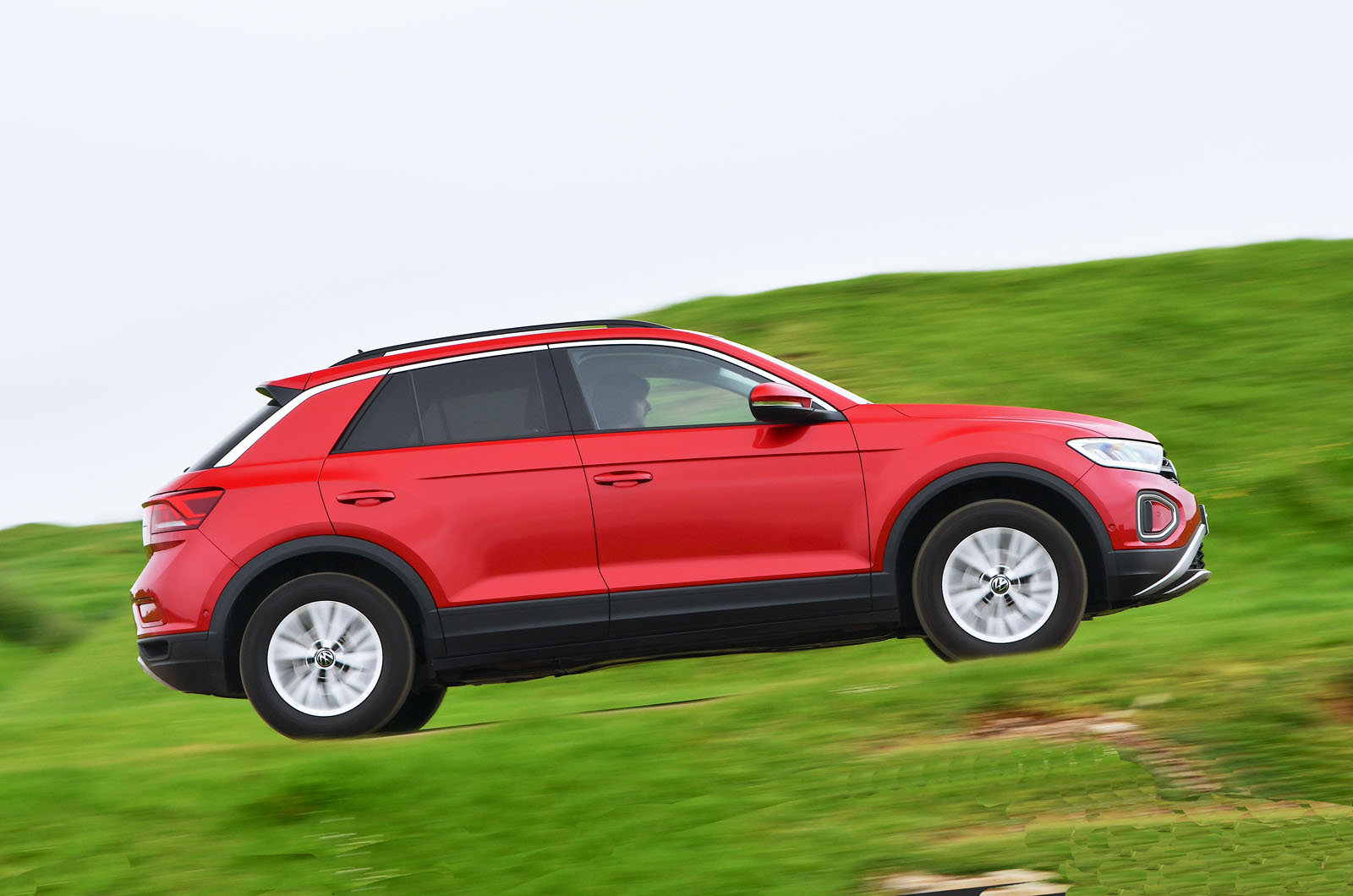 Volkswagen T-Roc side driving