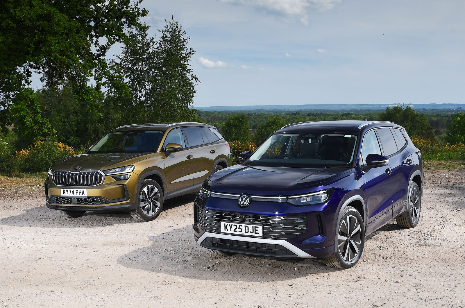 Volkswagen Tayron vs Skoda Kodiaq fronts