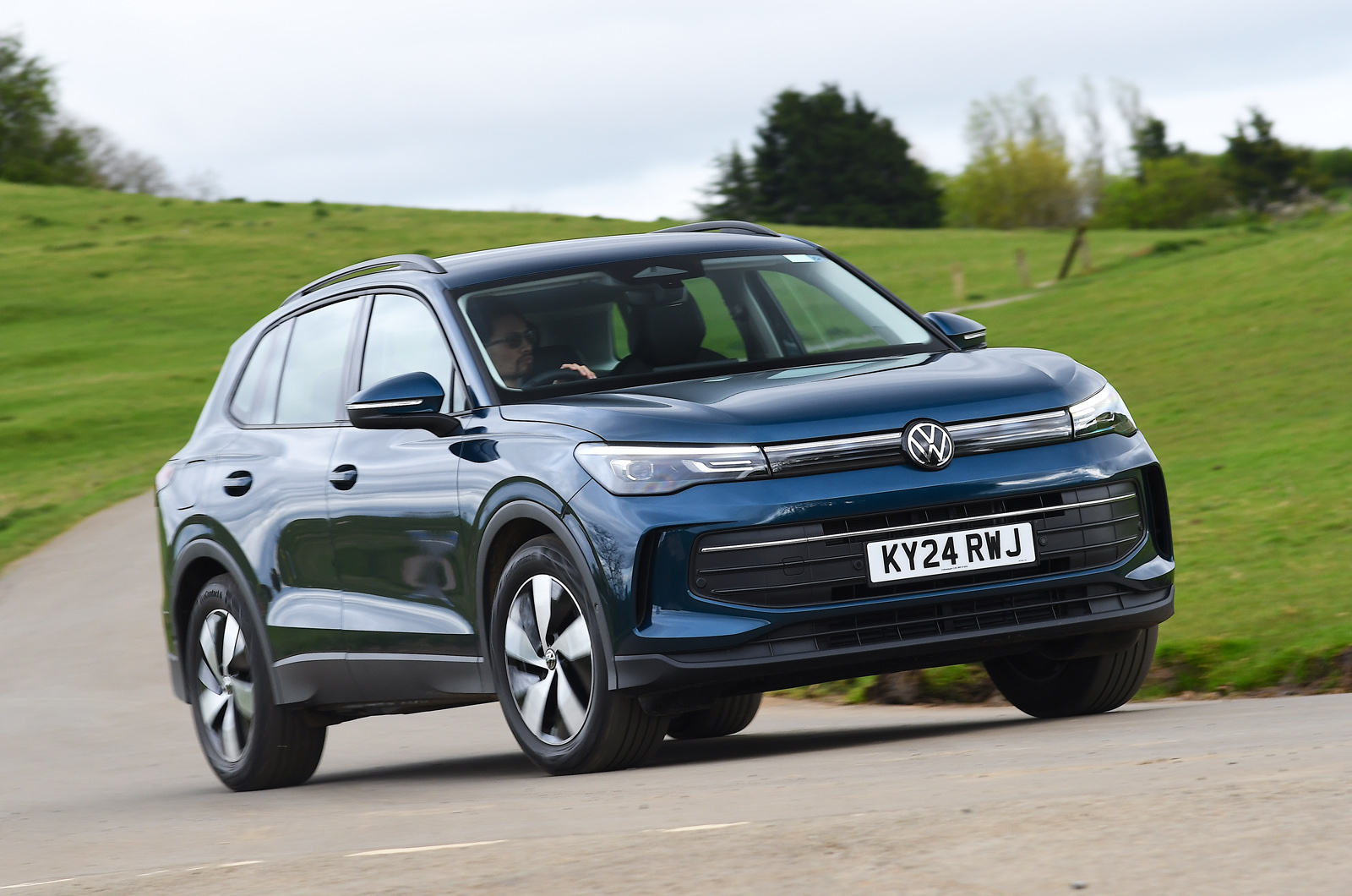 Volkswagen Tiguan front cornering blue
