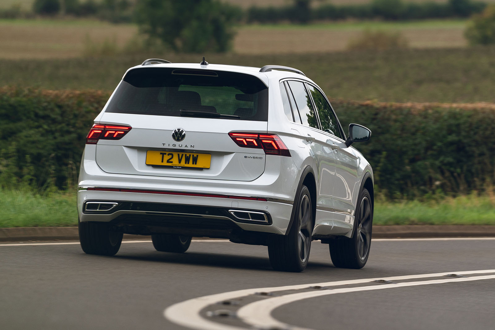 Volkswagen Tiguan rear cornering