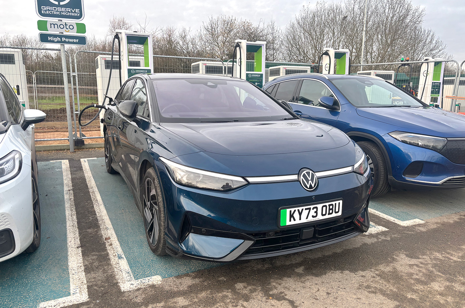 Volkswagen ID 7 at public charger