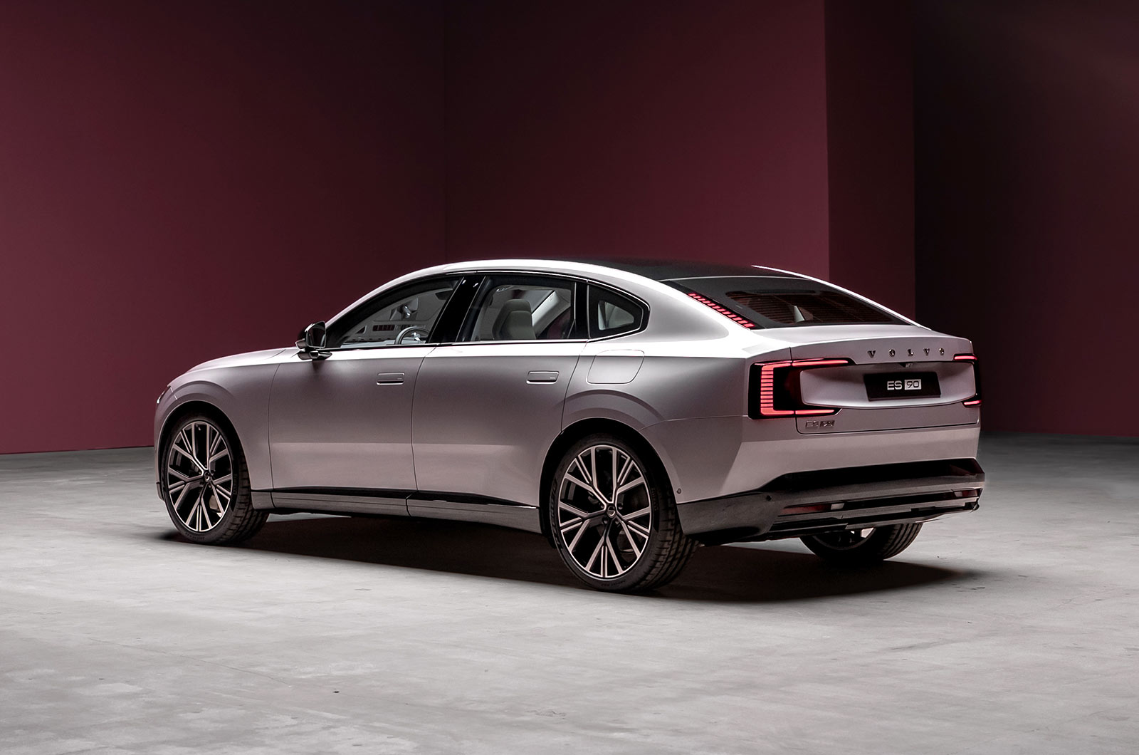 Volvo ES90 rear static