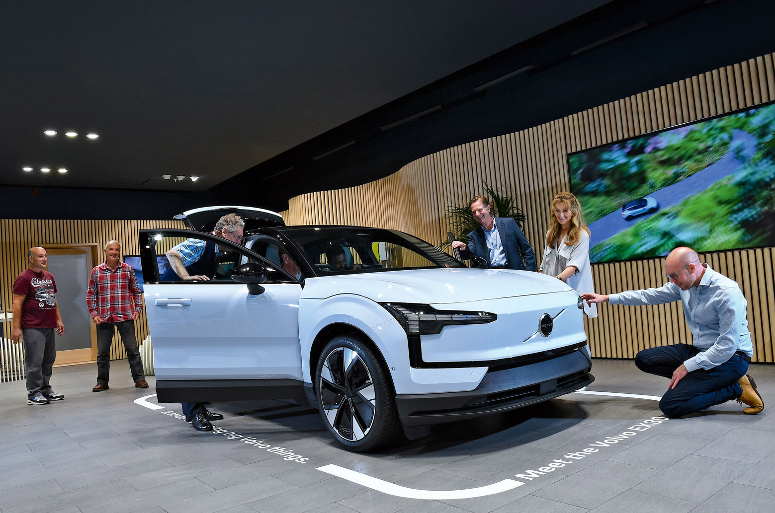 Volvo EX30 reader test team