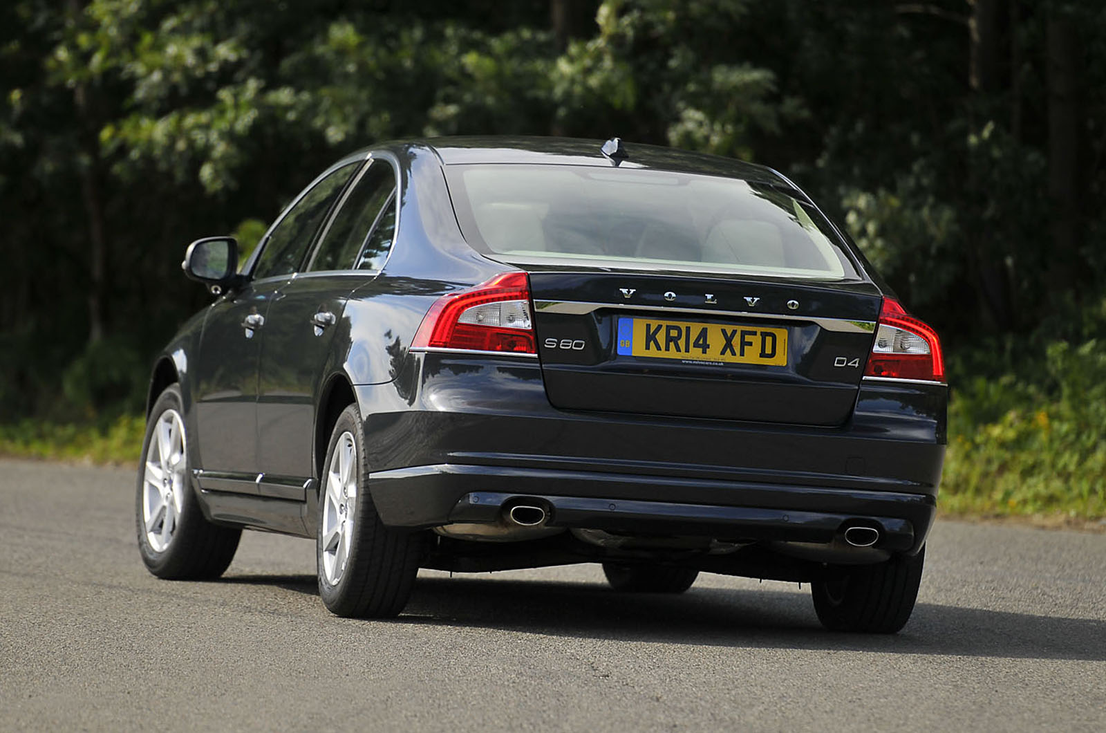 Used Volvo S80 rear corner