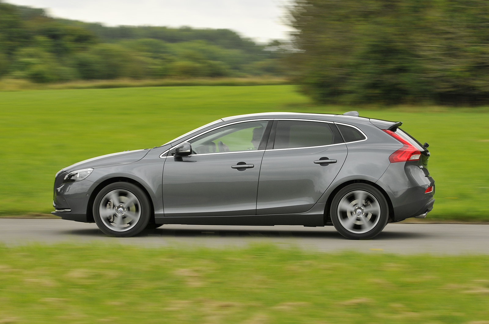 Used Volvo V40 2012-2019 panning