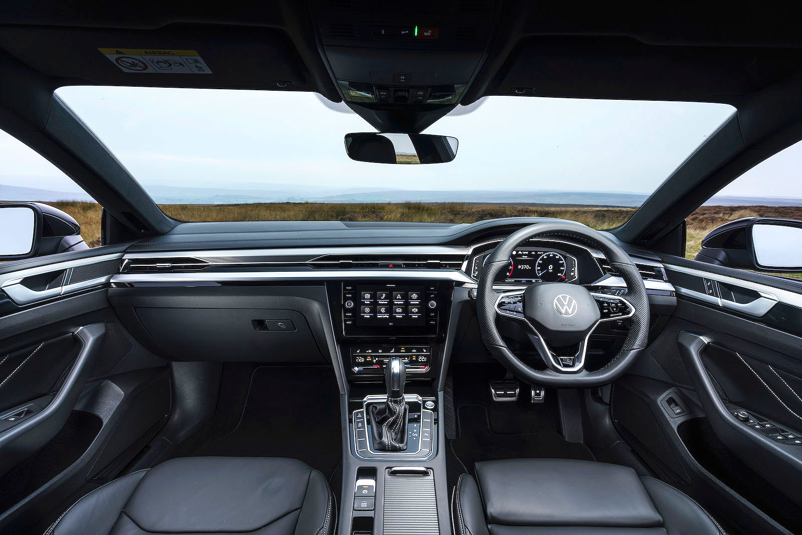 VW Arteon Shooting Brake interior dashboard