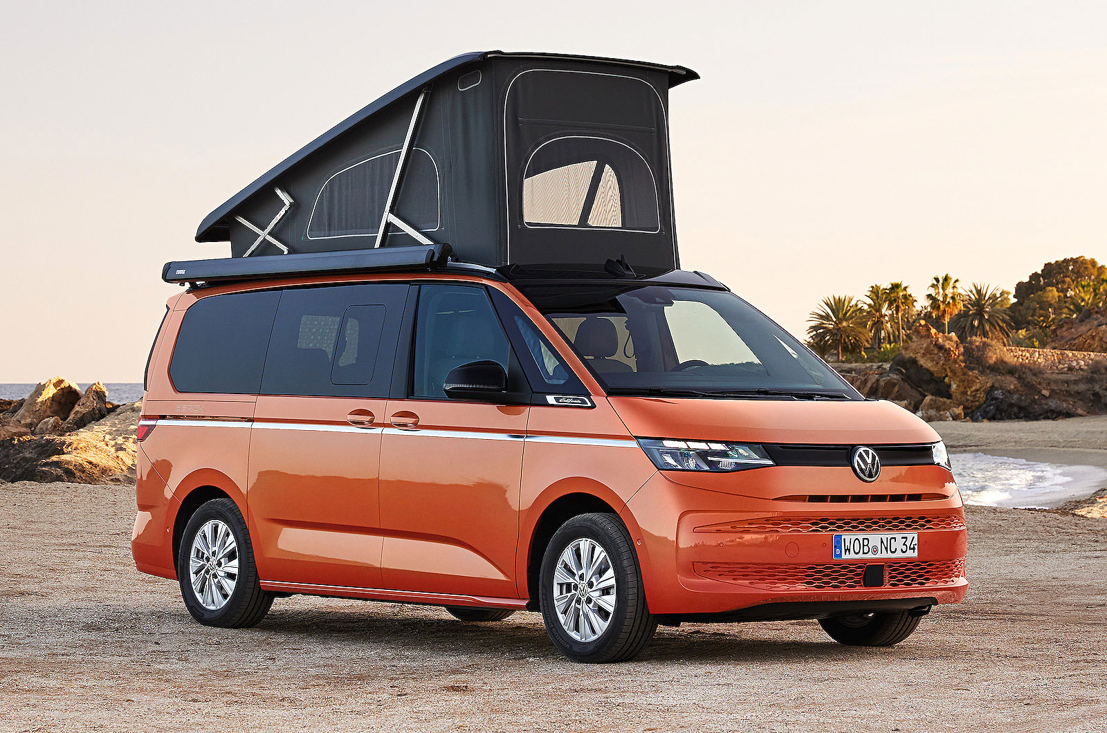 New VW California Beach front right static