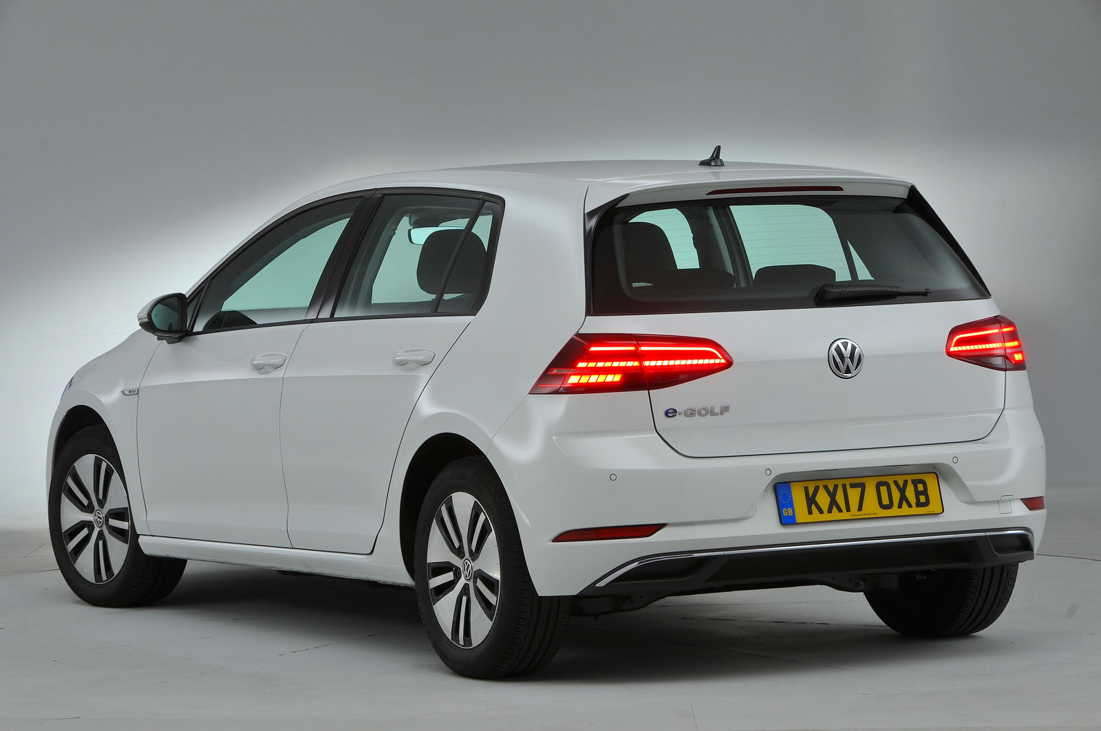 Volkswagen e-Golf 2017 RHD right rear studio