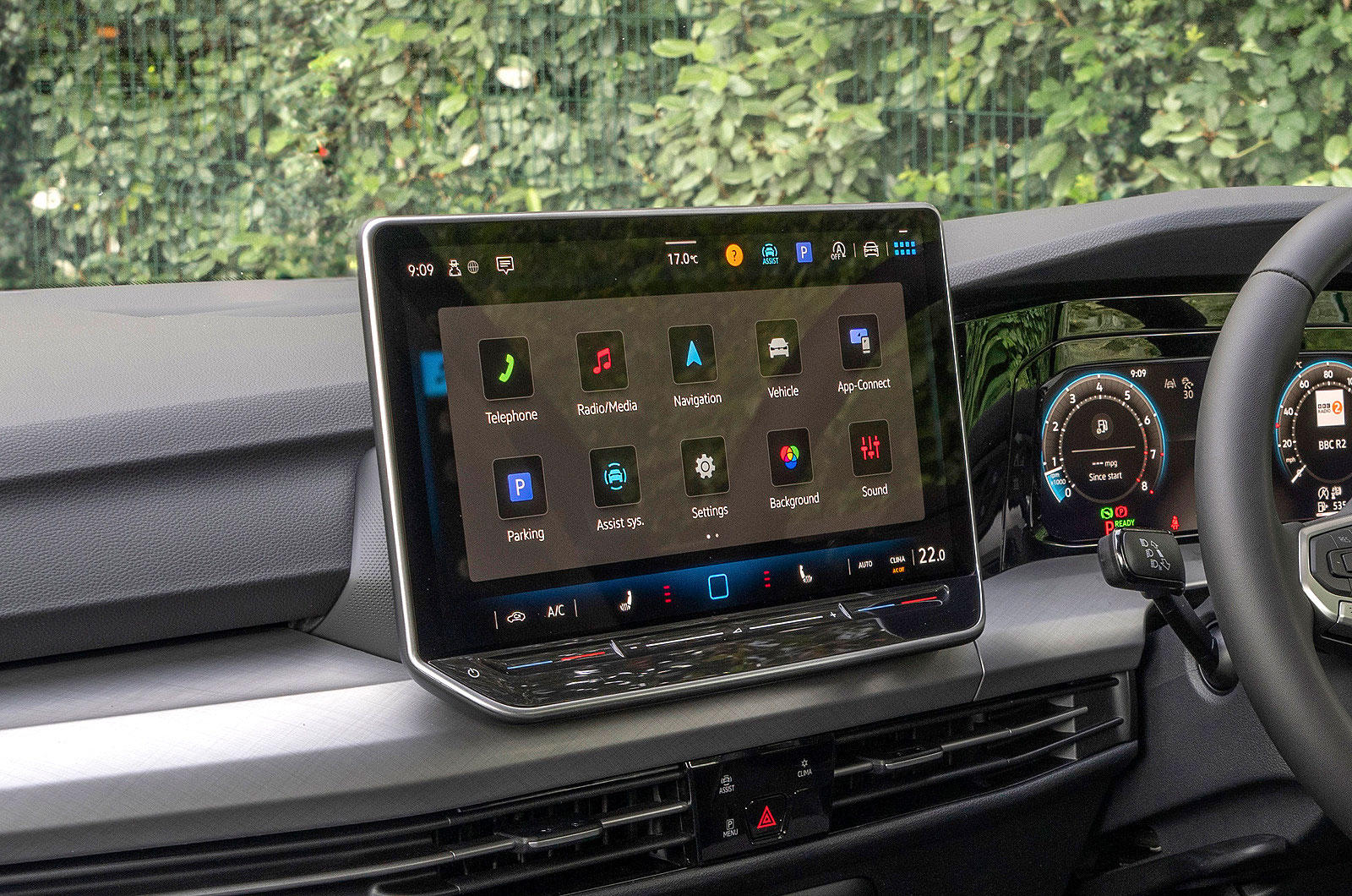 VW Golf Estate infotainment touchscreen