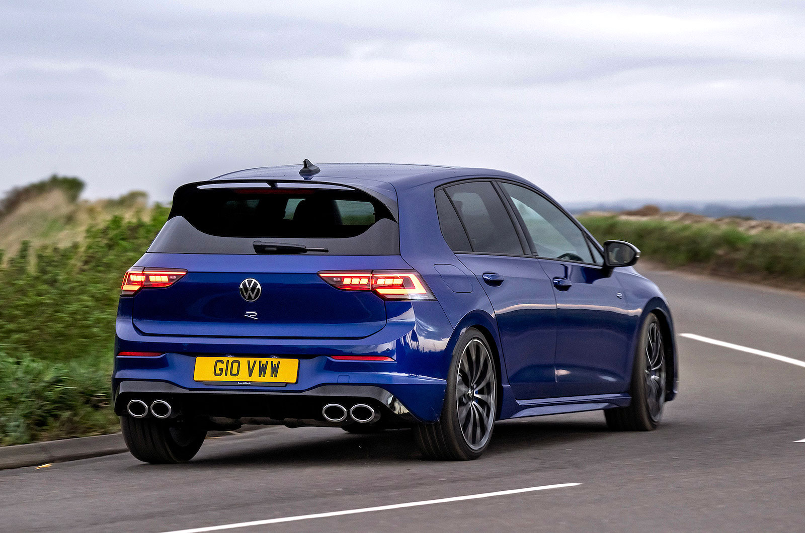 VW Golf R rear cornering