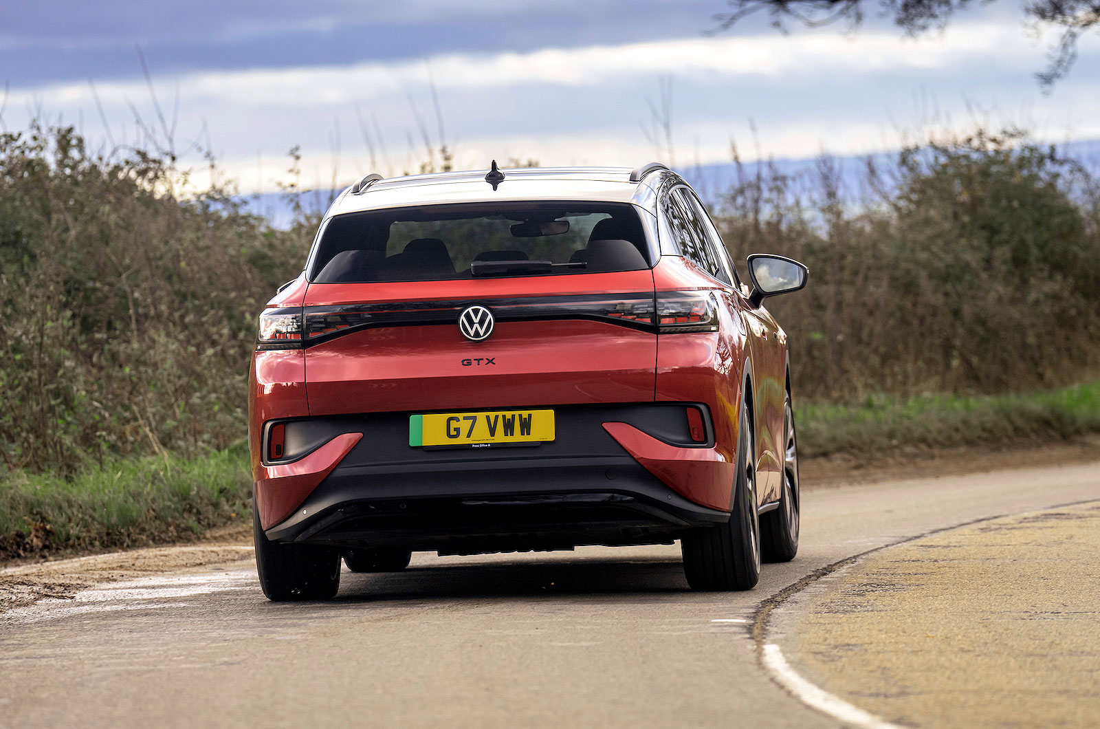 VW ID 4 rear cornering