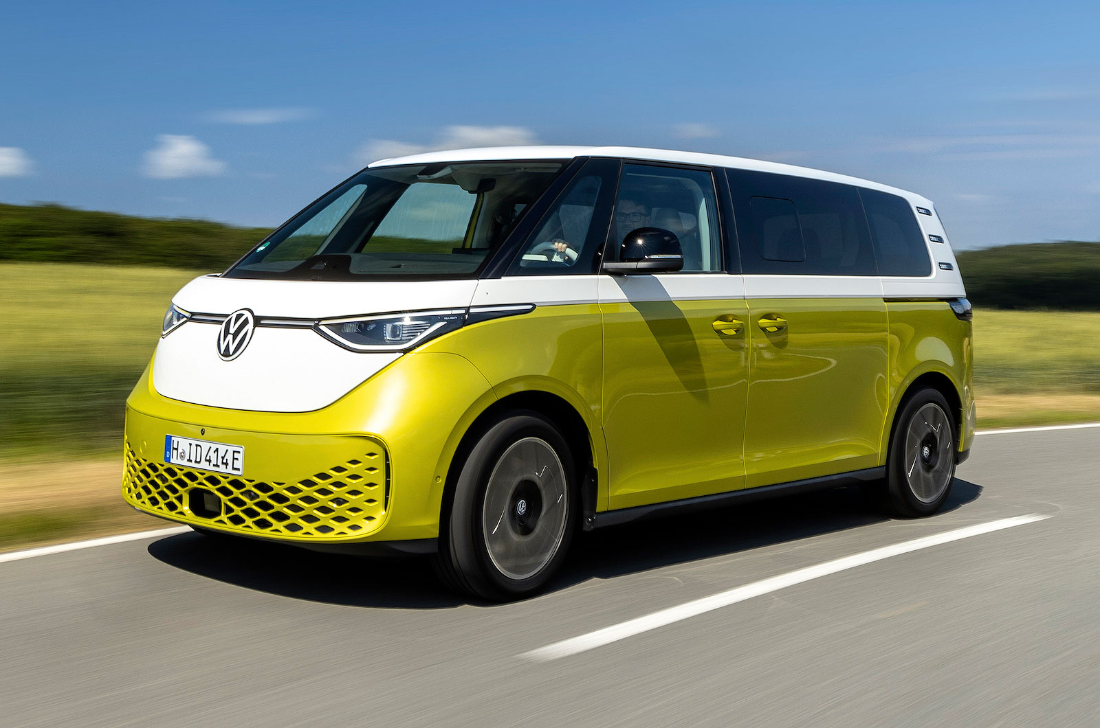 VW ID Buzz LWB front left driving